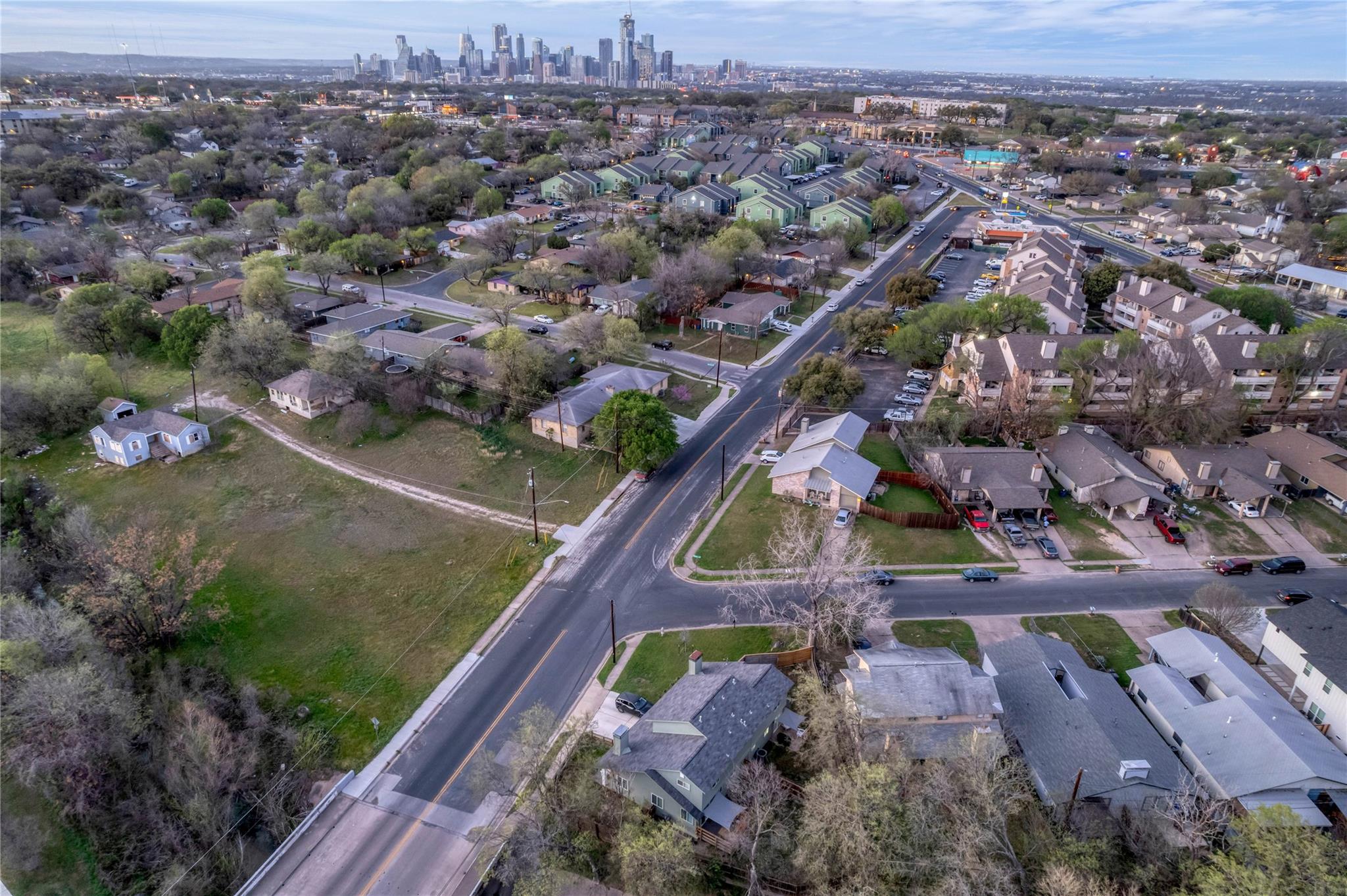 2001 Iroquois Ln, Austin, TX 78741