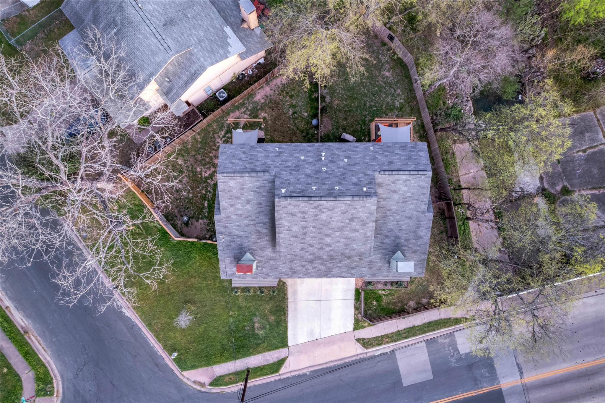 2001 Iroquois Ln, Austin, TX 78741