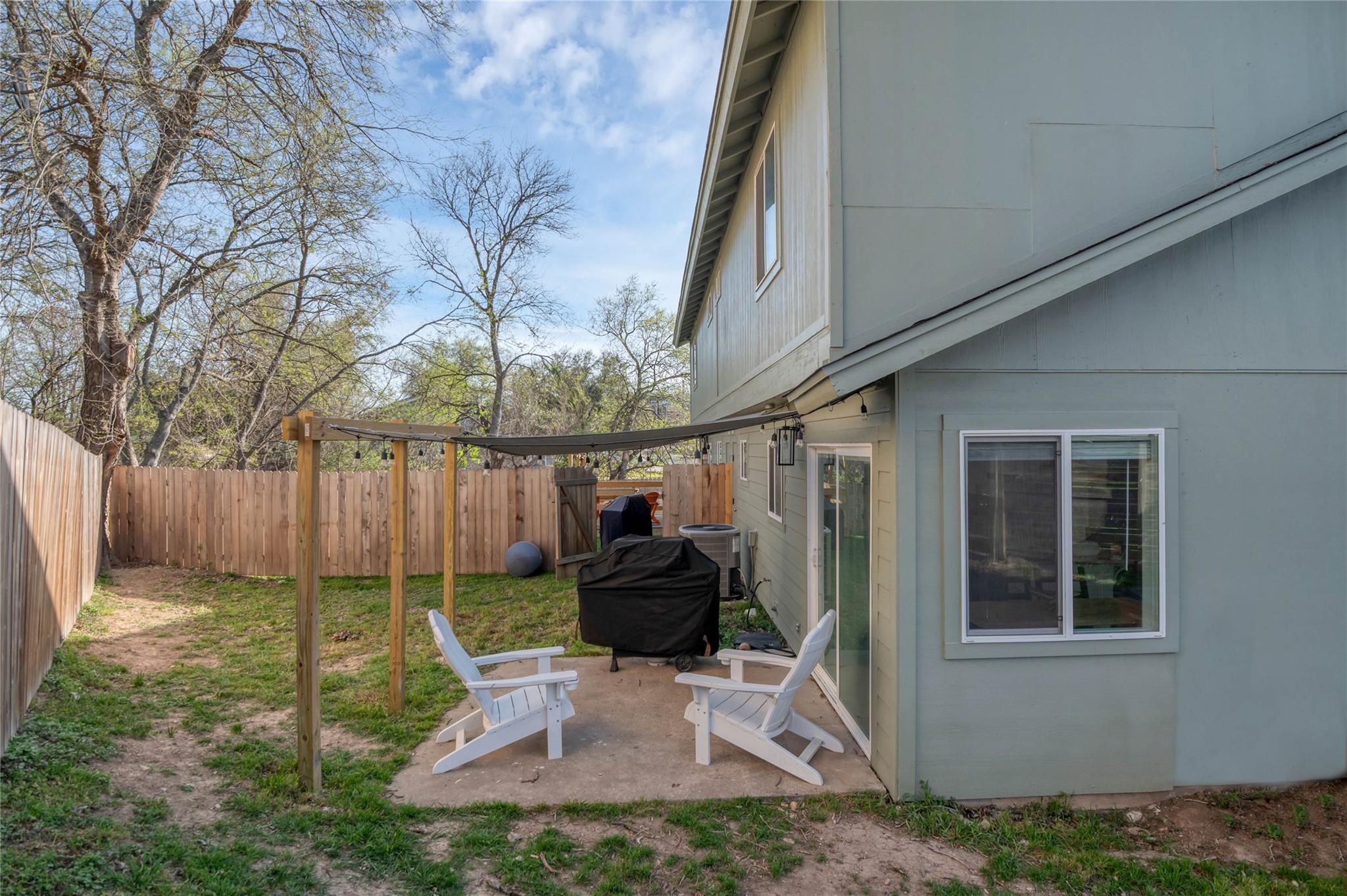2001 Iroquois Ln, Austin, TX 78741