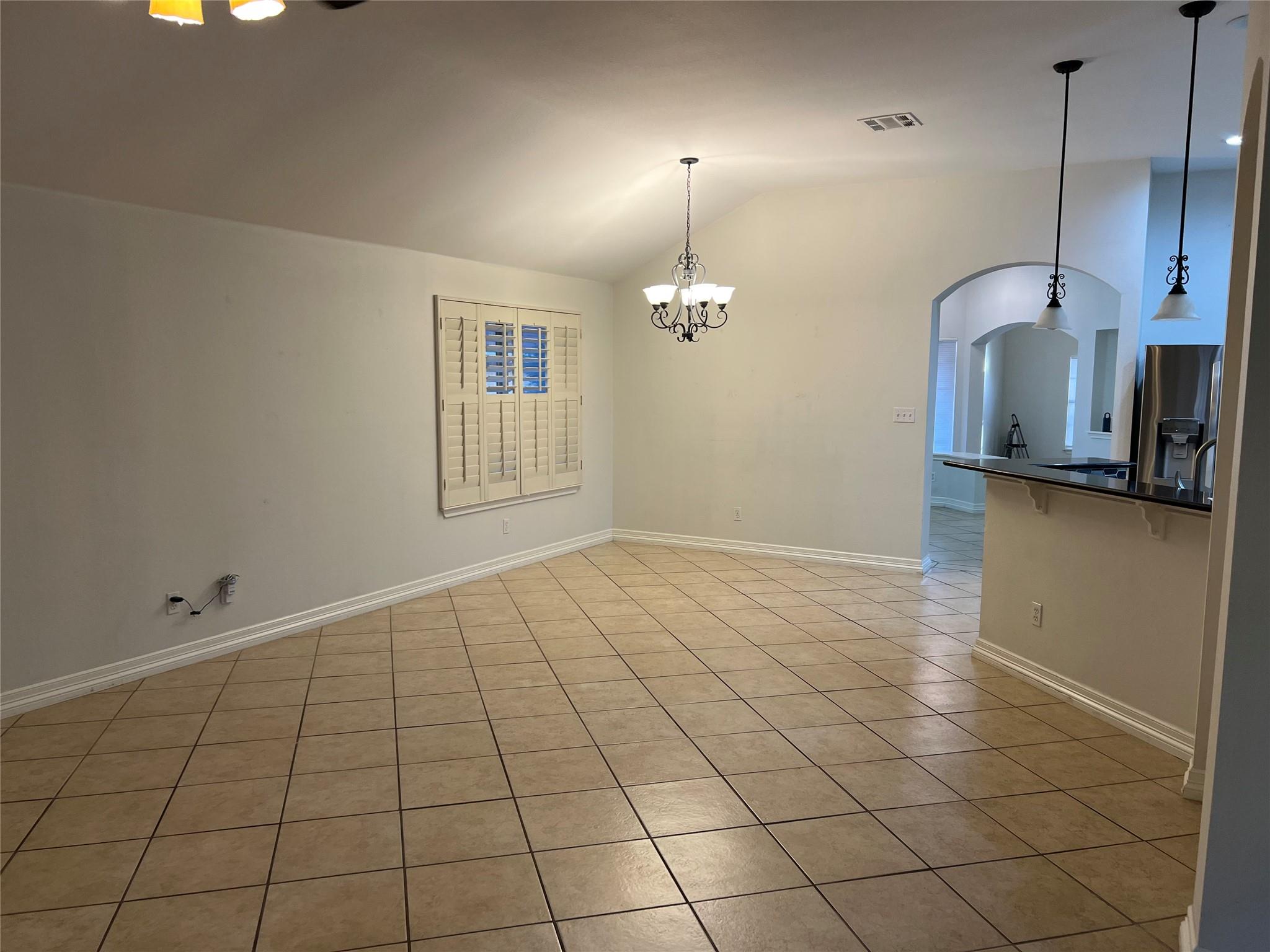 6610 Debcoe Dr, Austin, TX 78749
