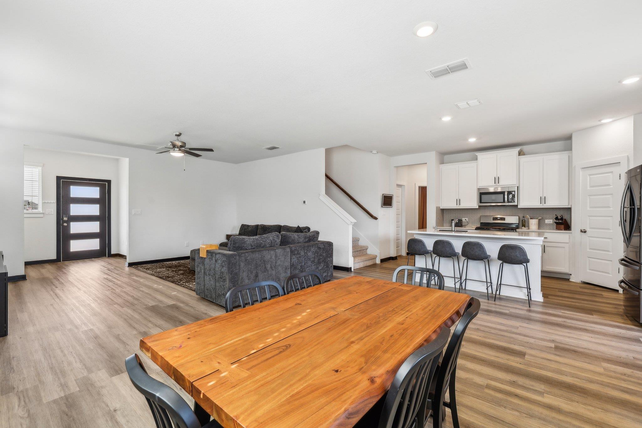 296 Banff Dr, Kyle, TX 78640