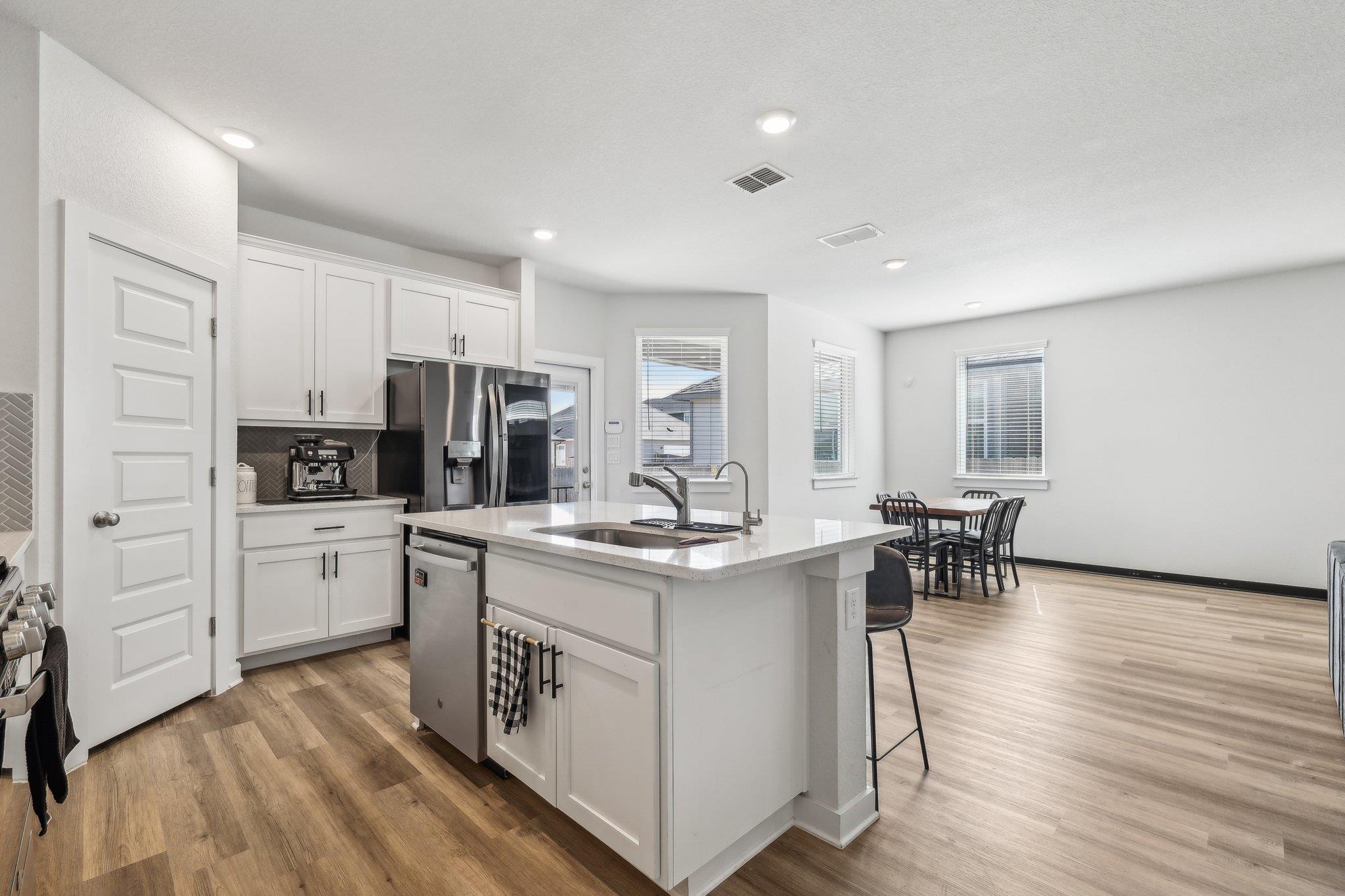 296 Banff Dr, Kyle, TX 78640