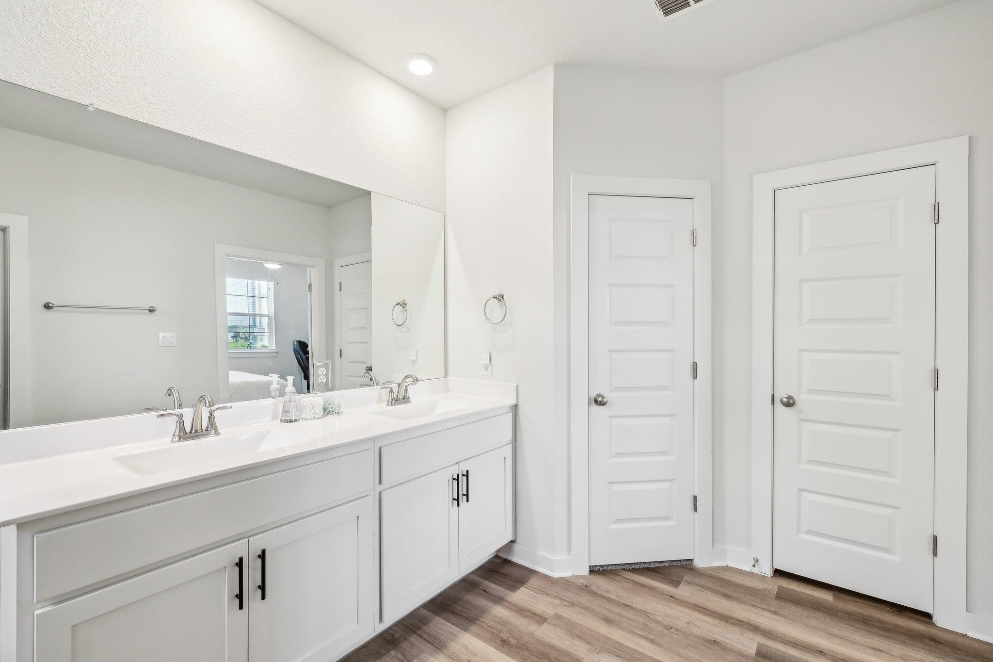 296 Banff Dr, Kyle, TX 78640