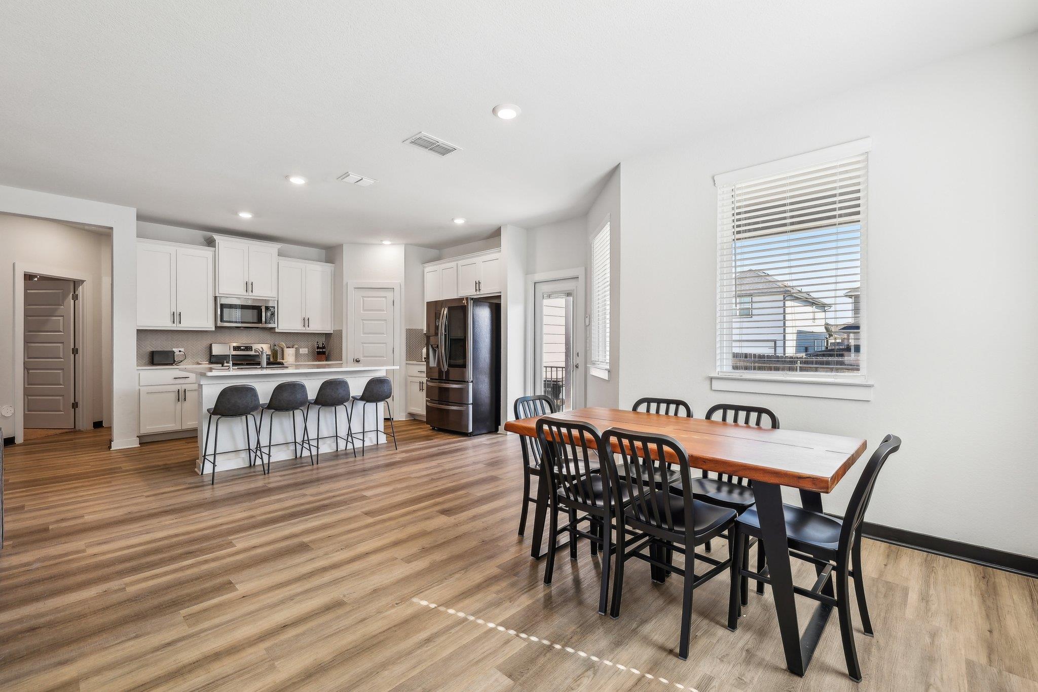296 Banff Dr, Kyle, TX 78640