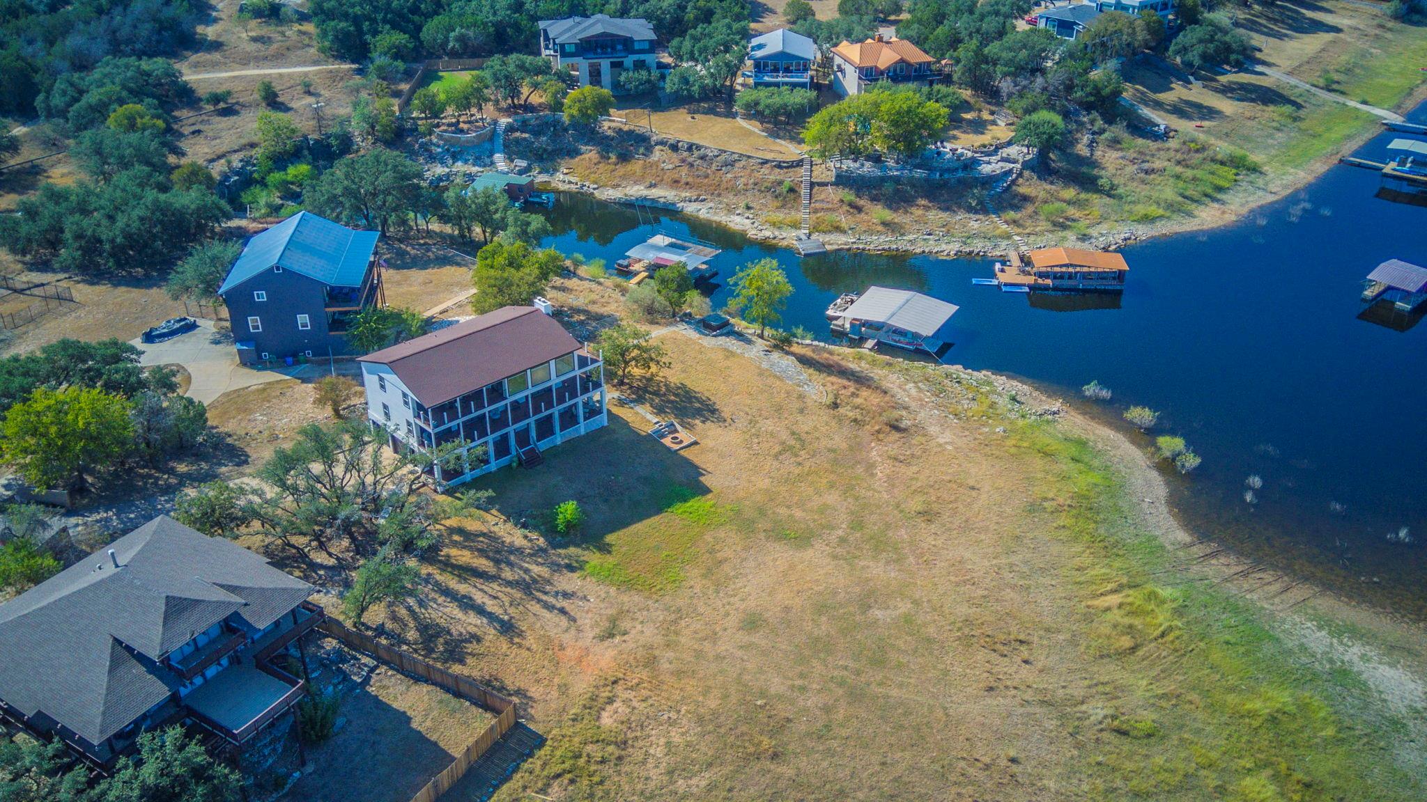 3900 Lake Park Cv, Lago Vista, TX 78645