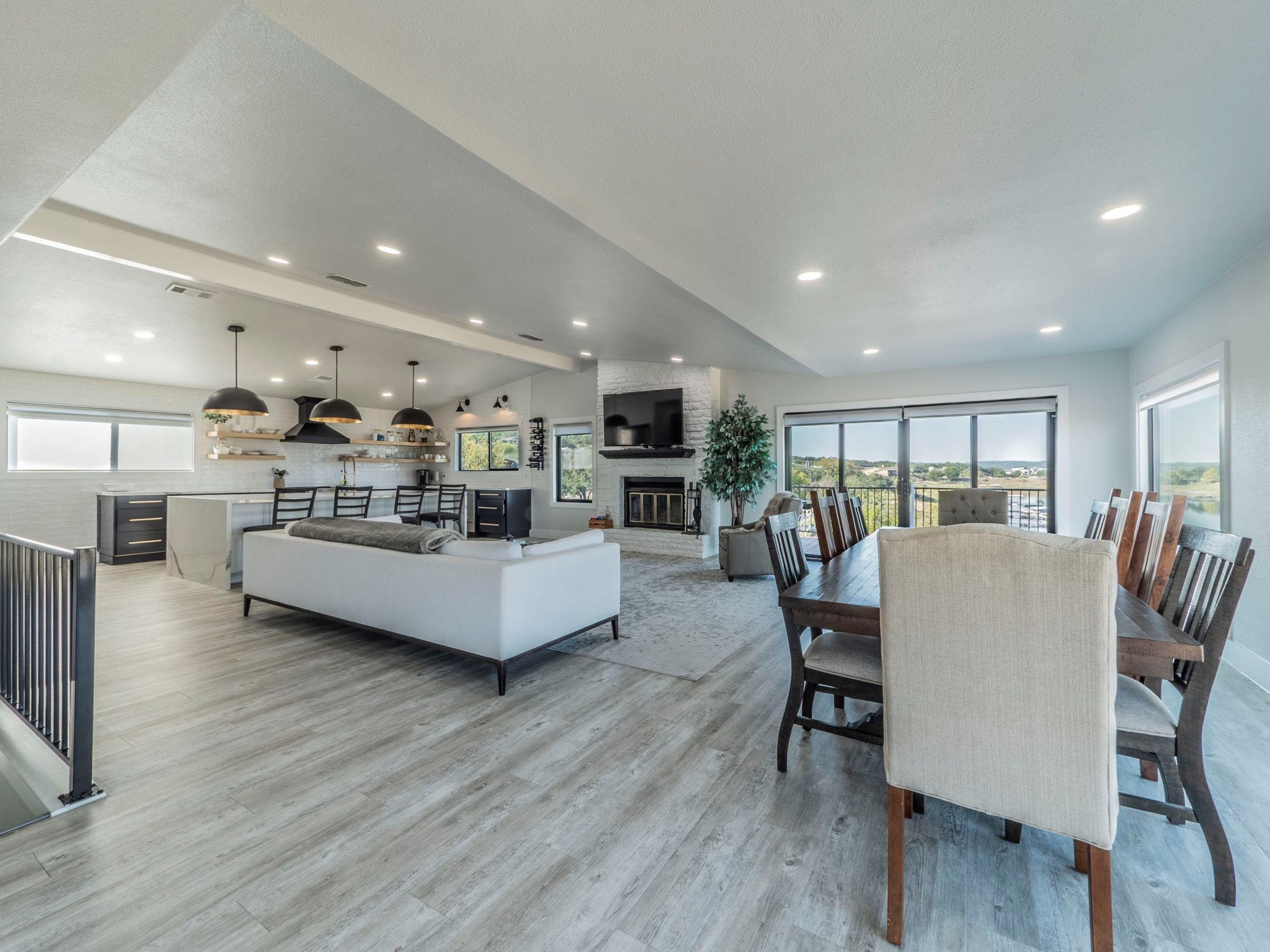 3900 Lake Park Cv, Lago Vista, TX 78645