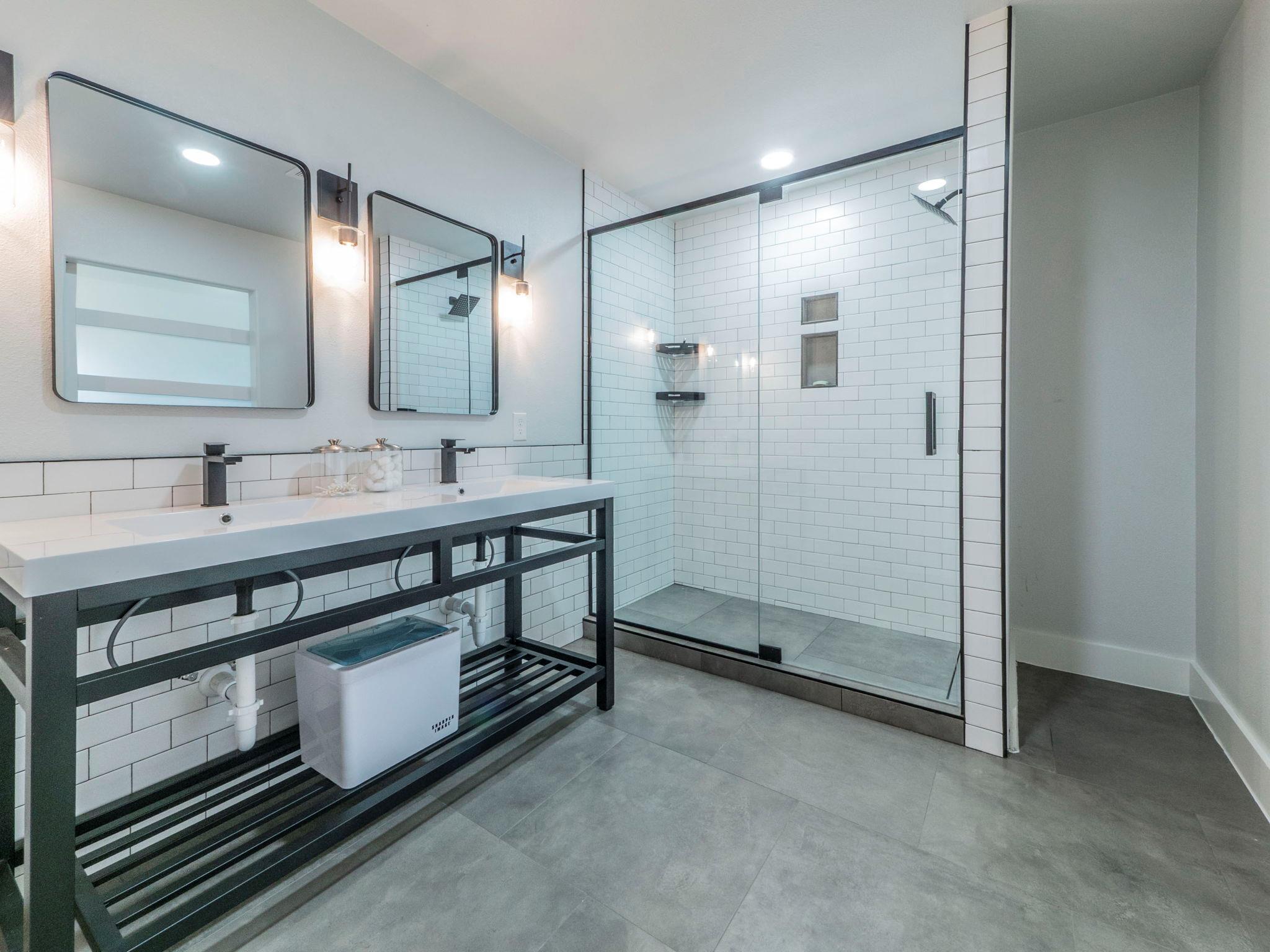 3900 Lake Park Cv, Lago Vista, TX 78645