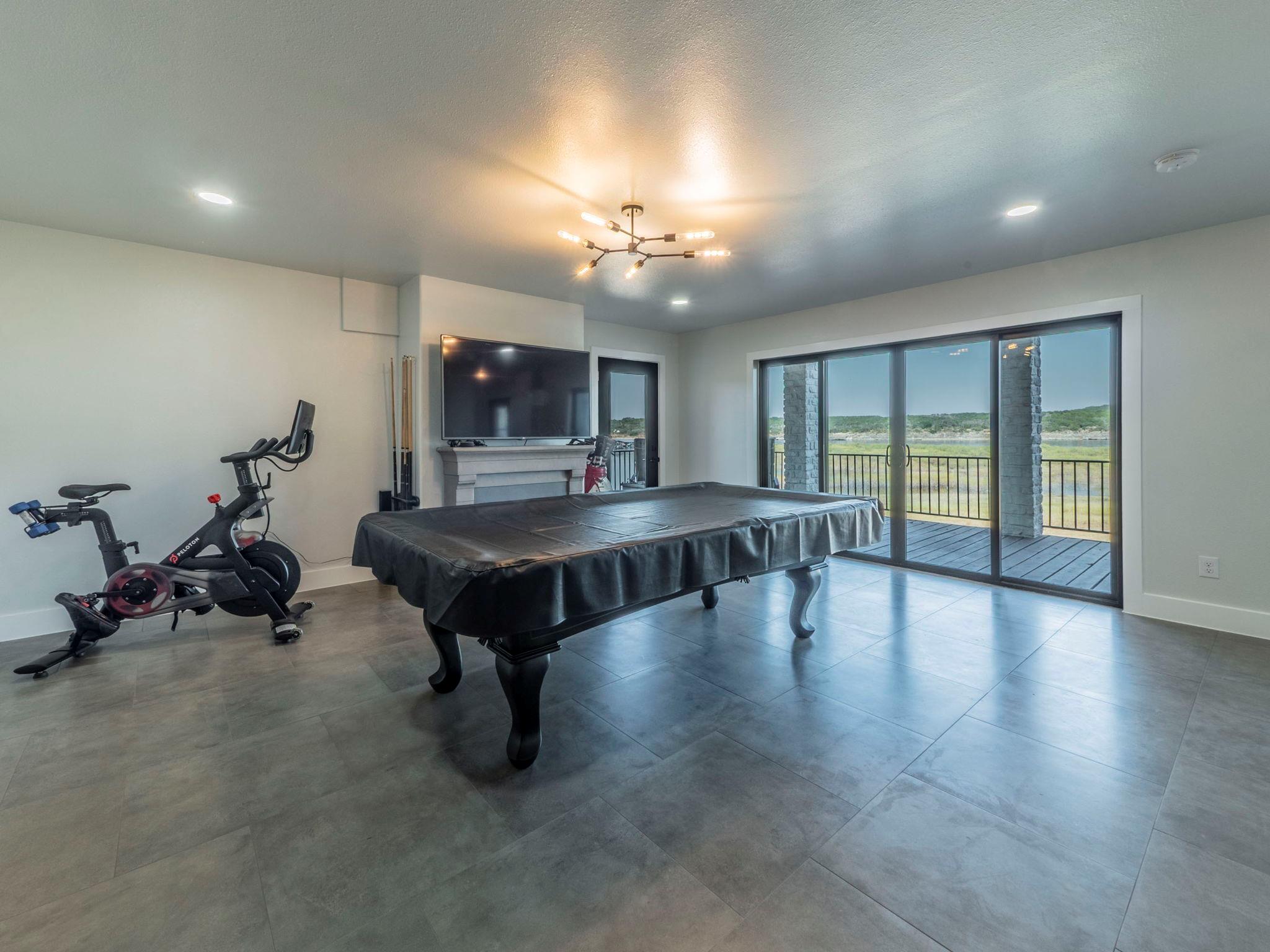 3900 Lake Park Cv, Lago Vista, TX 78645