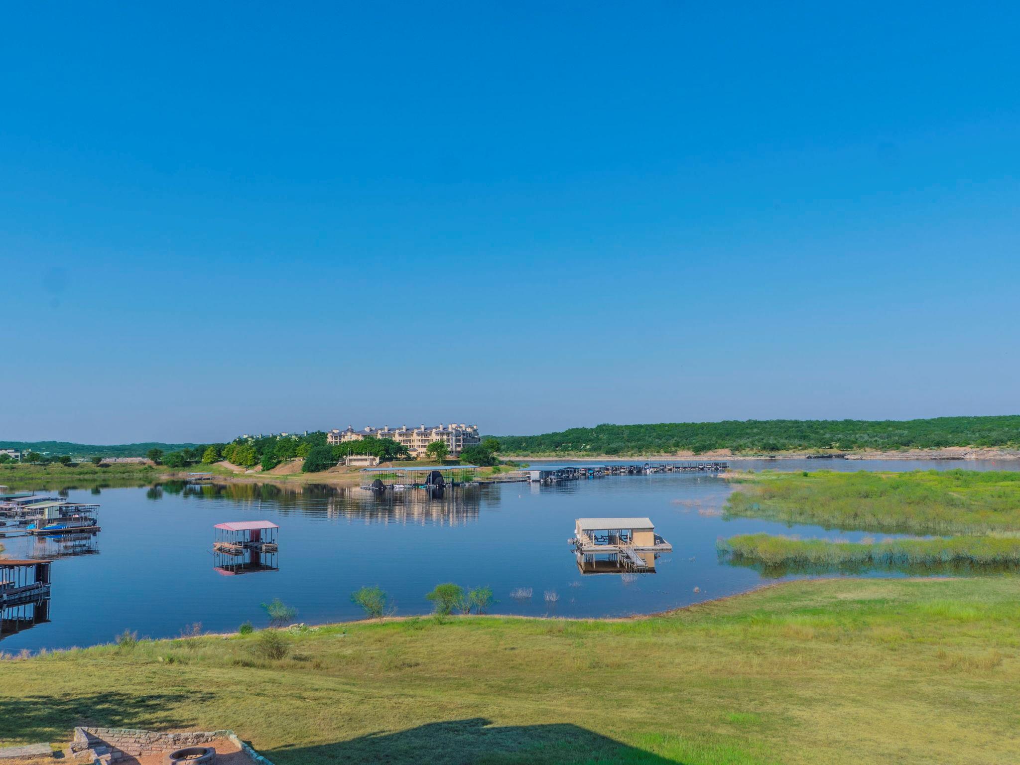 3900 Lake Park Cv, Lago Vista, TX 78645