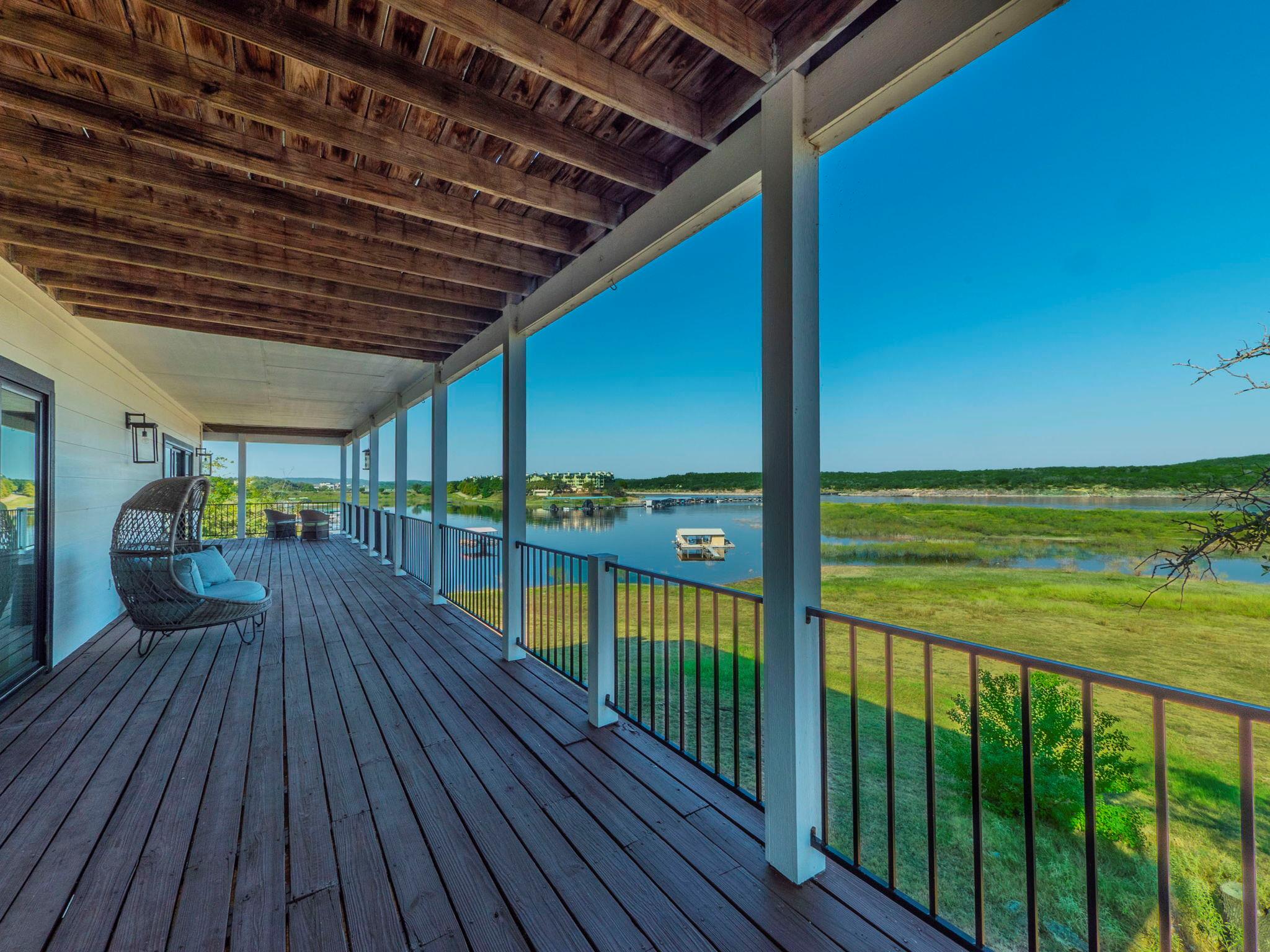 3900 Lake Park Cv, Lago Vista, TX 78645