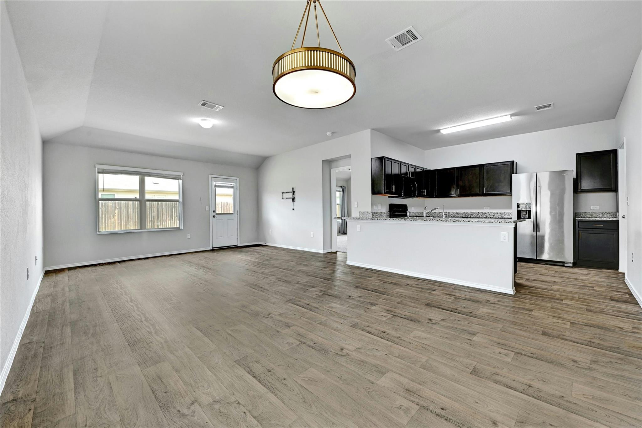 5800 Shanjia Dr, Austin, TX 78724