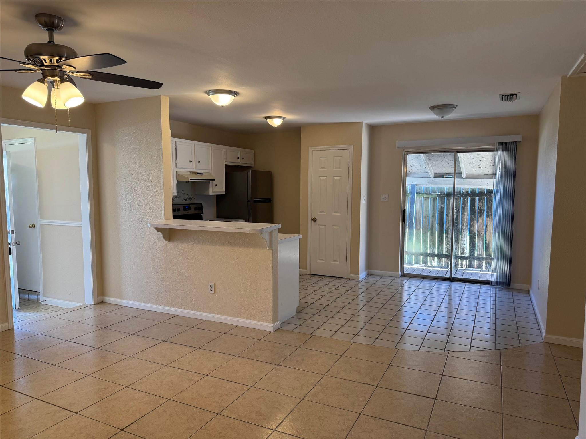 8707 Pineridge Dr # A, Austin, TX 78729