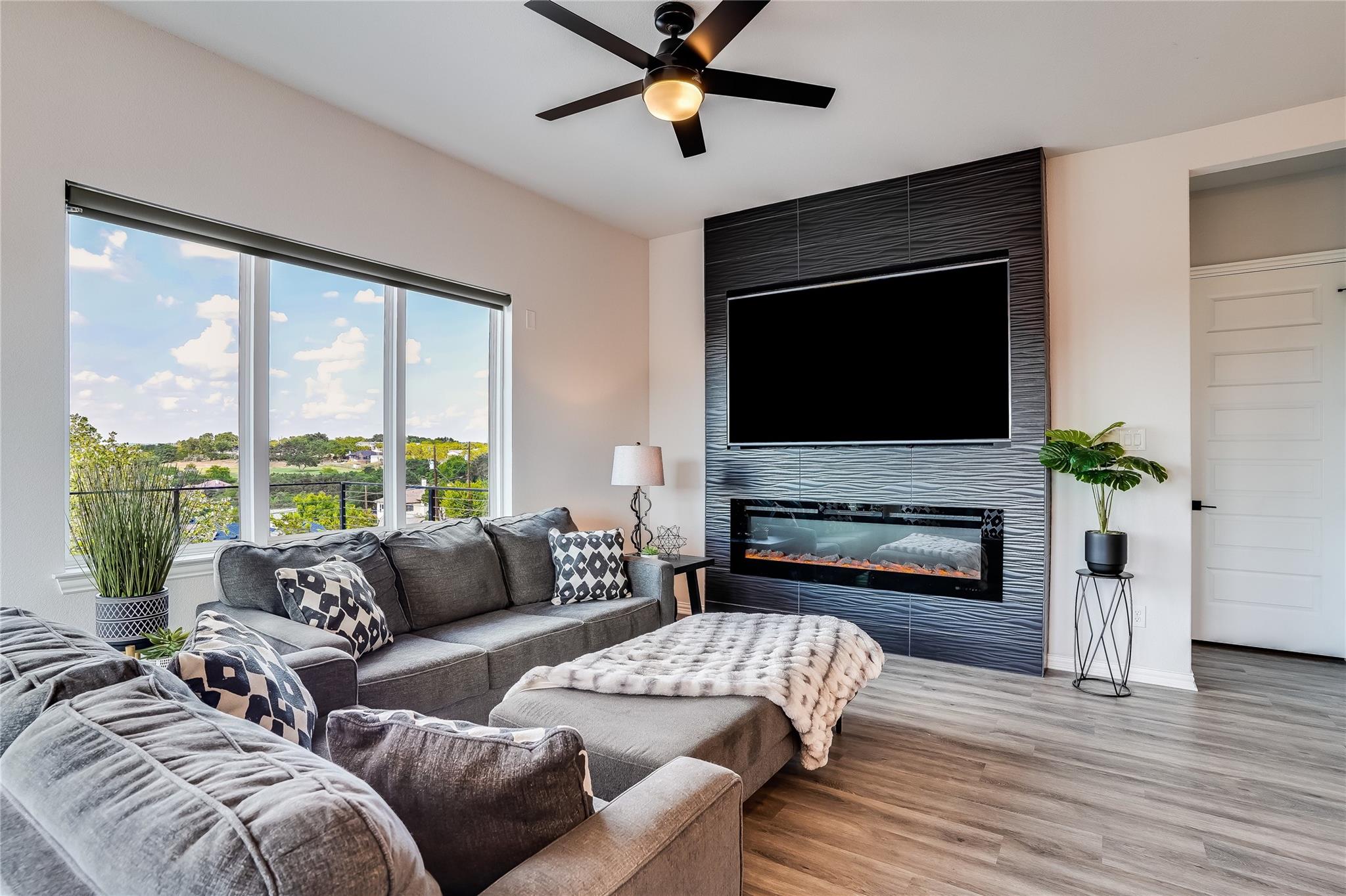 20604 High Dr, Lago Vista, TX 78645