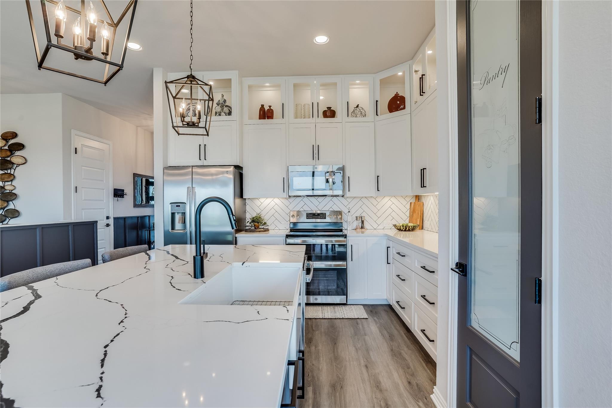 20604 High Dr, Lago Vista, TX 78645