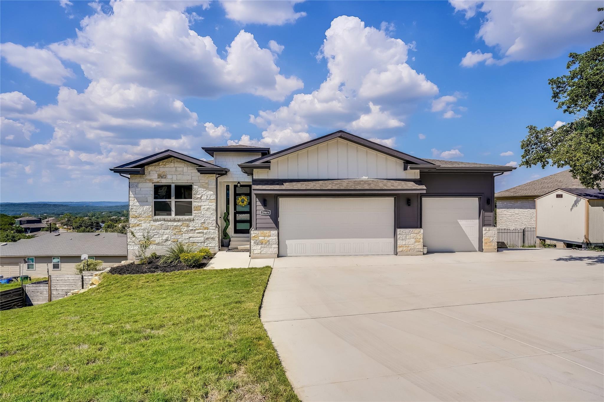 20604 High Dr, Lago Vista, TX 78645