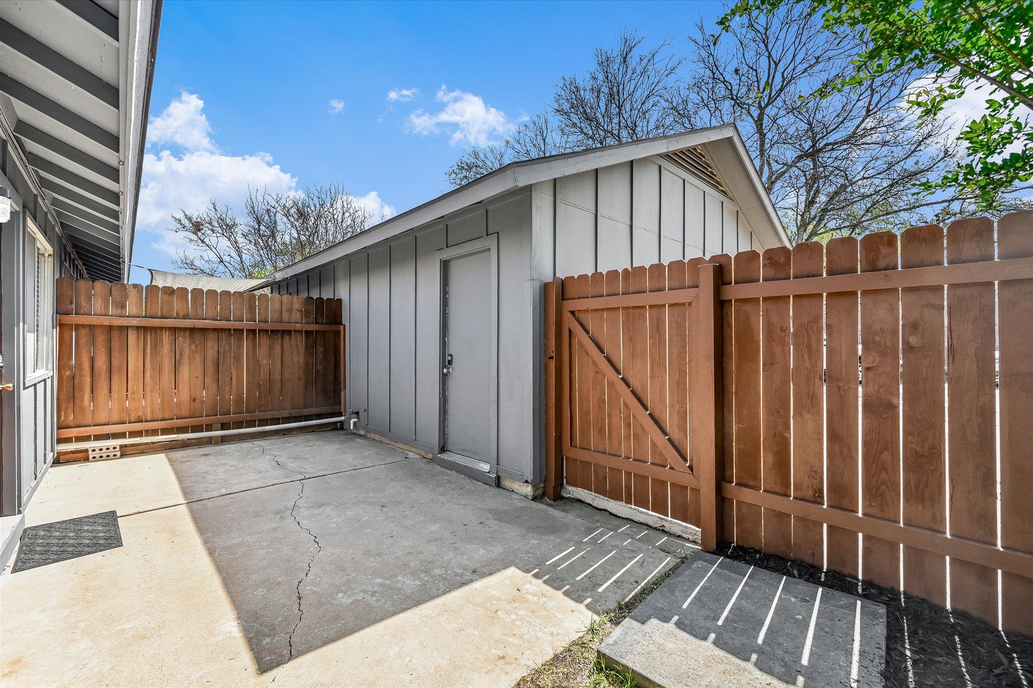 317 W William Cannon Dr # A & B, Austin, TX 78745