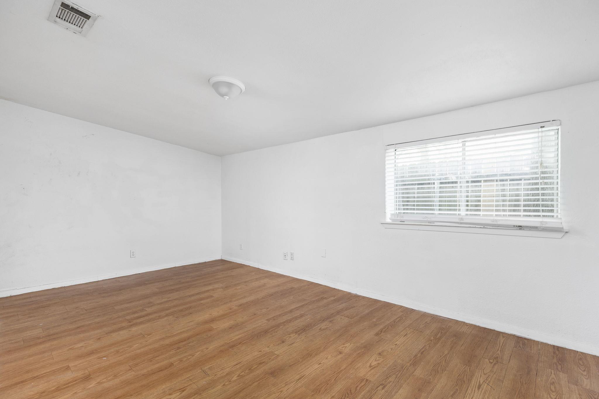 207 W 39th A,B,C St, Austin, TX 78751