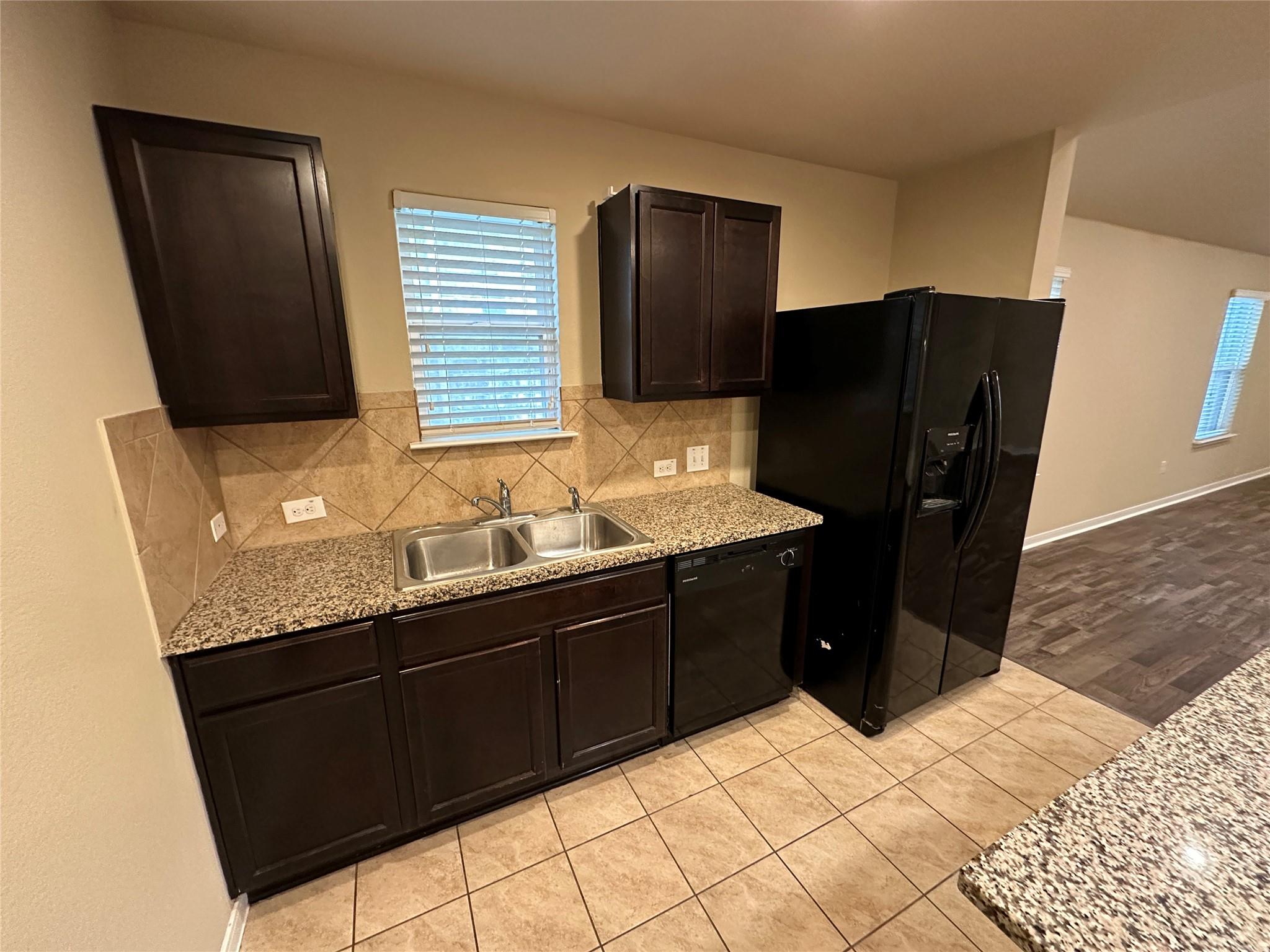 5909 Montrelia Dr, Austin, TX 78724