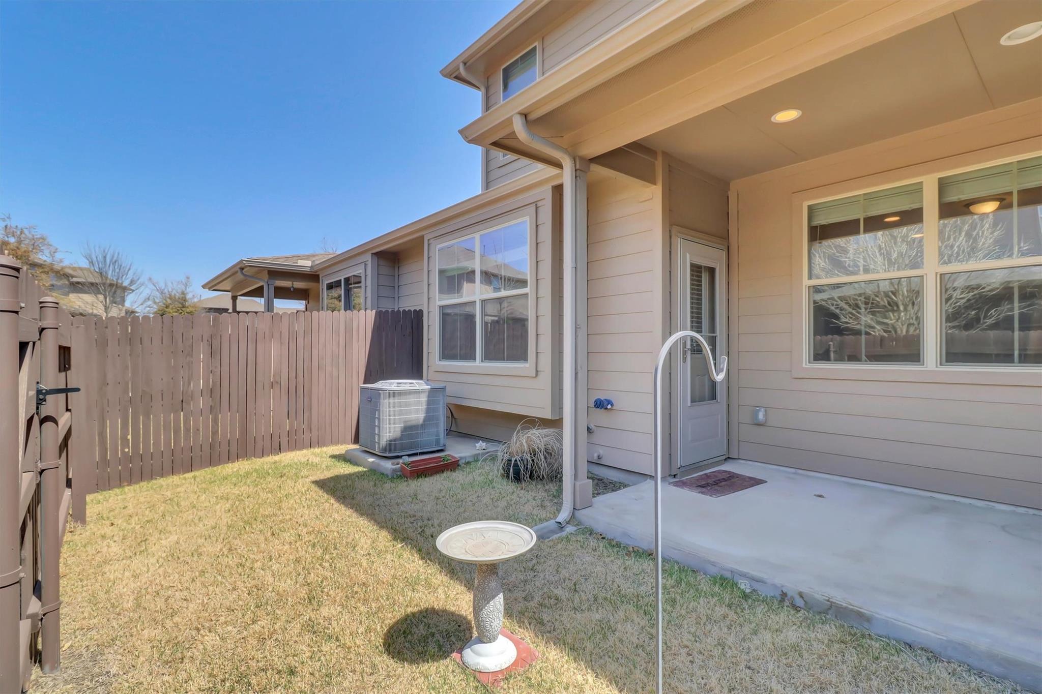 2880 Donnell Dr # 1103, Round Rock, TX 78664