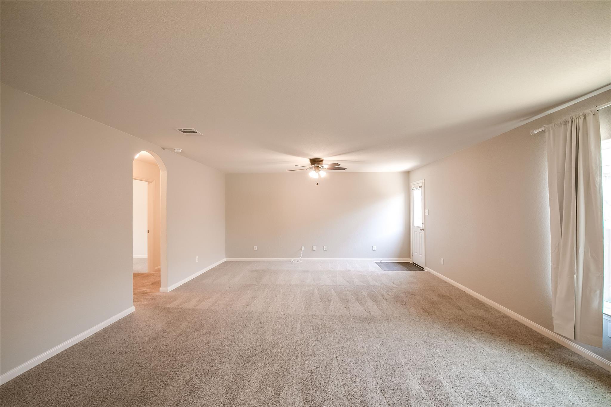 221 Continental Ave, Liberty Hill, TX 78642