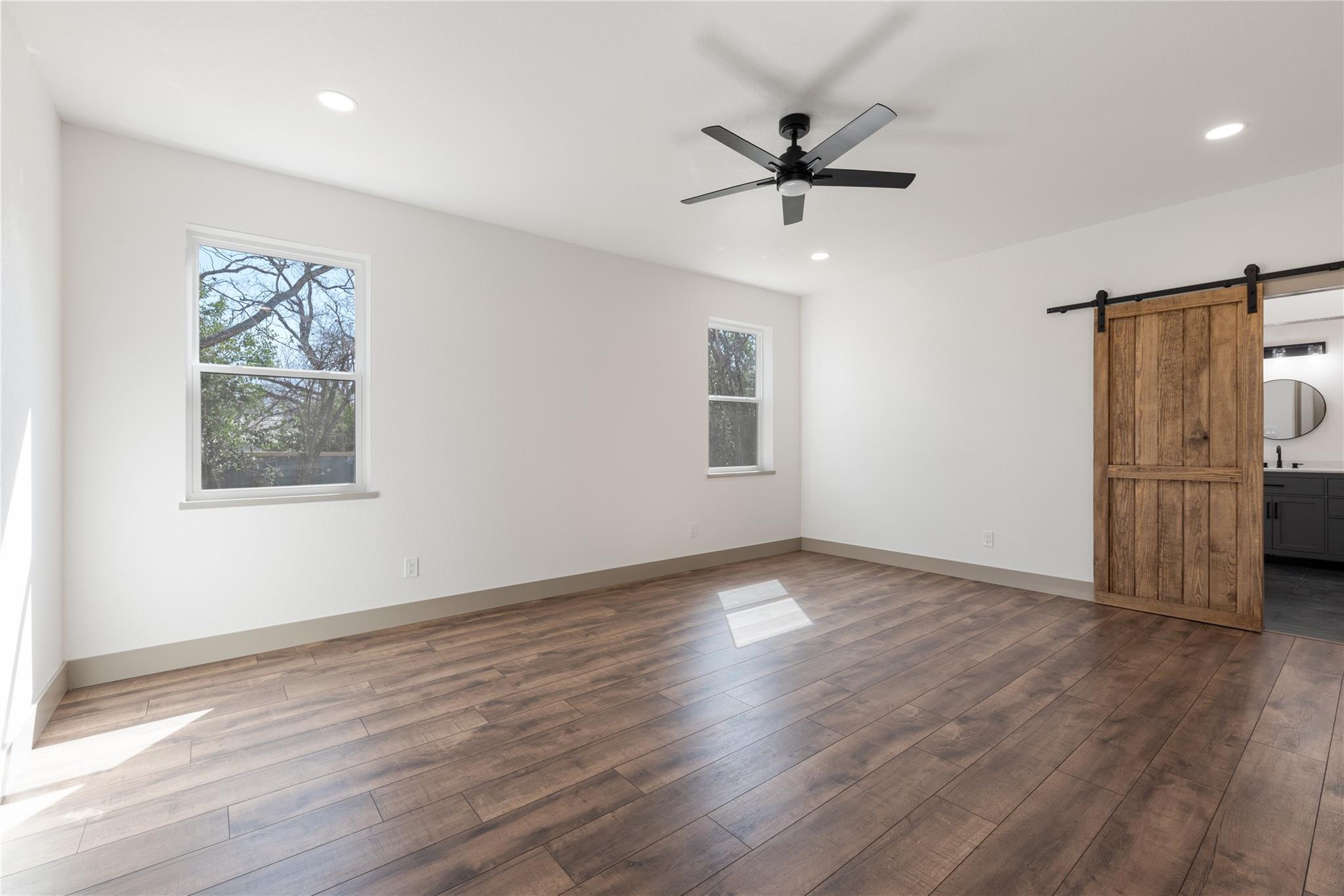 204 N Avenue J, Johnson City, TX 78636