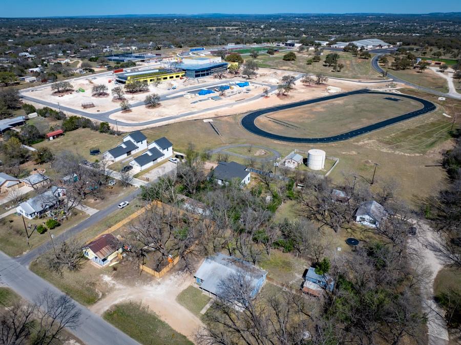 204 N Avenue J, Johnson City, TX 78636