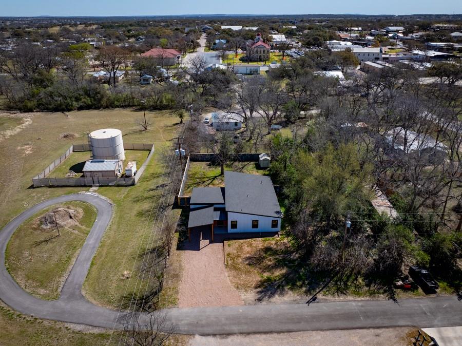 204 N Avenue J, Johnson City, TX 78636