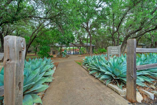 614 Sunfish St, Lakeway, TX 78734