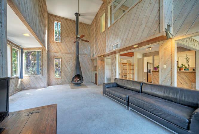 614 Sunfish St, Lakeway, TX 78734