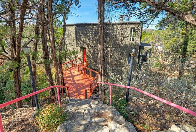 614 Sunfish St, Lakeway, TX 78734