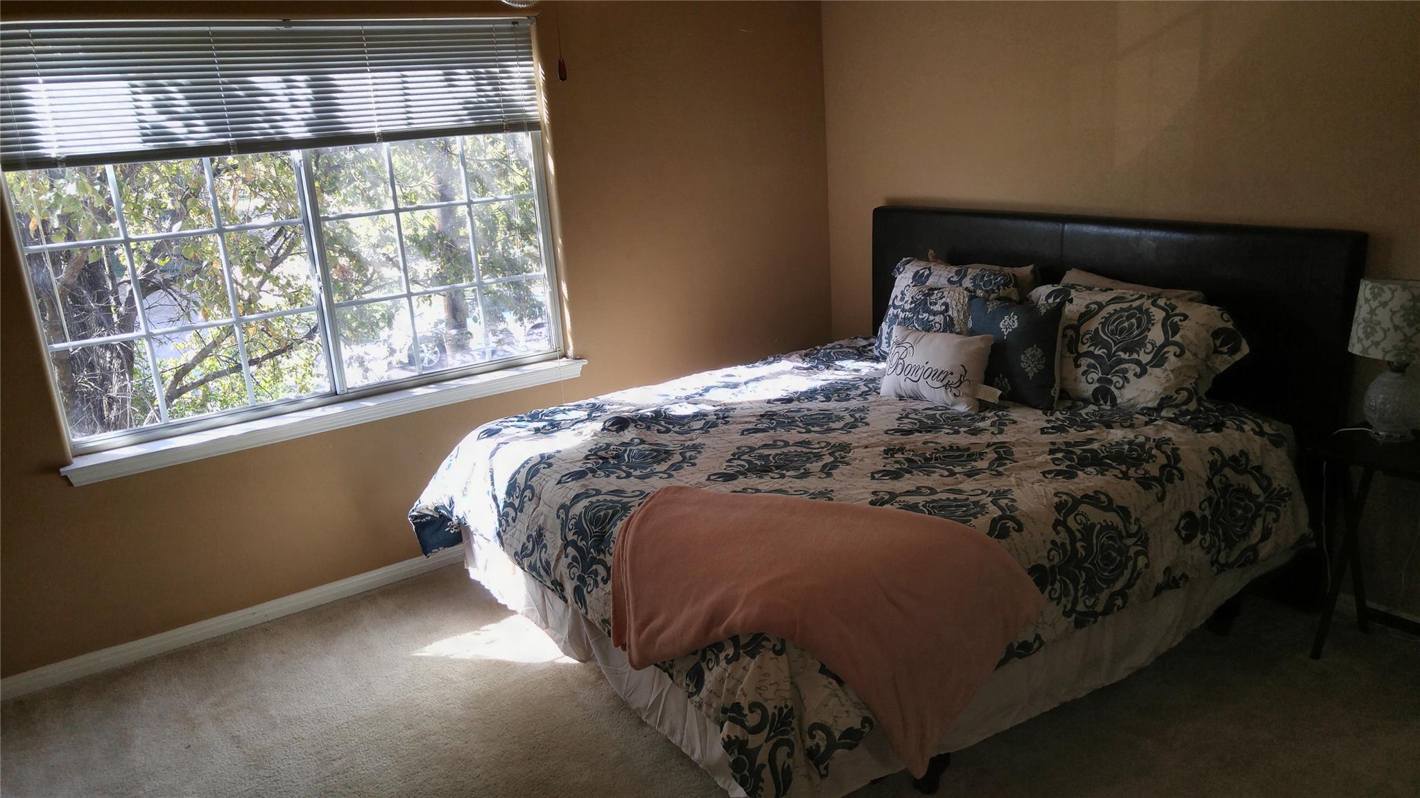 1110 Juniper St, Austin, TX 78702