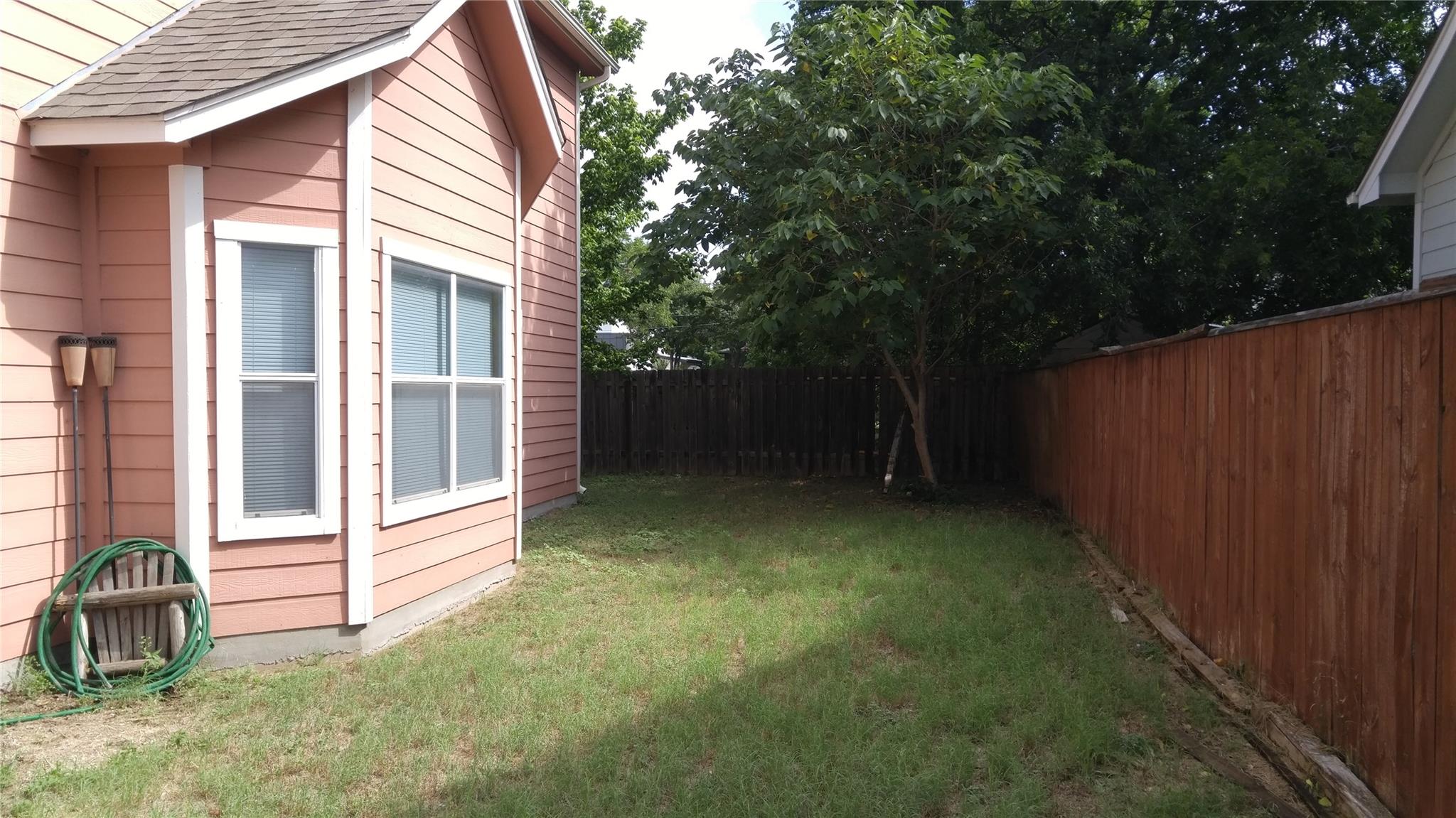 1110 Juniper St, Austin, TX 78702