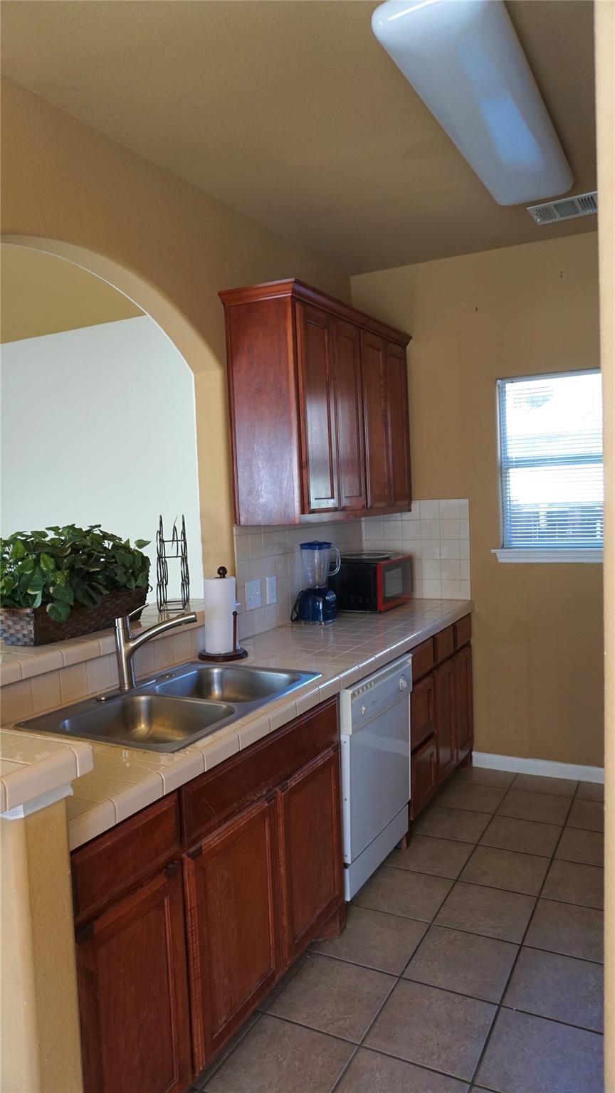 1110 Juniper St, Austin, TX 78702