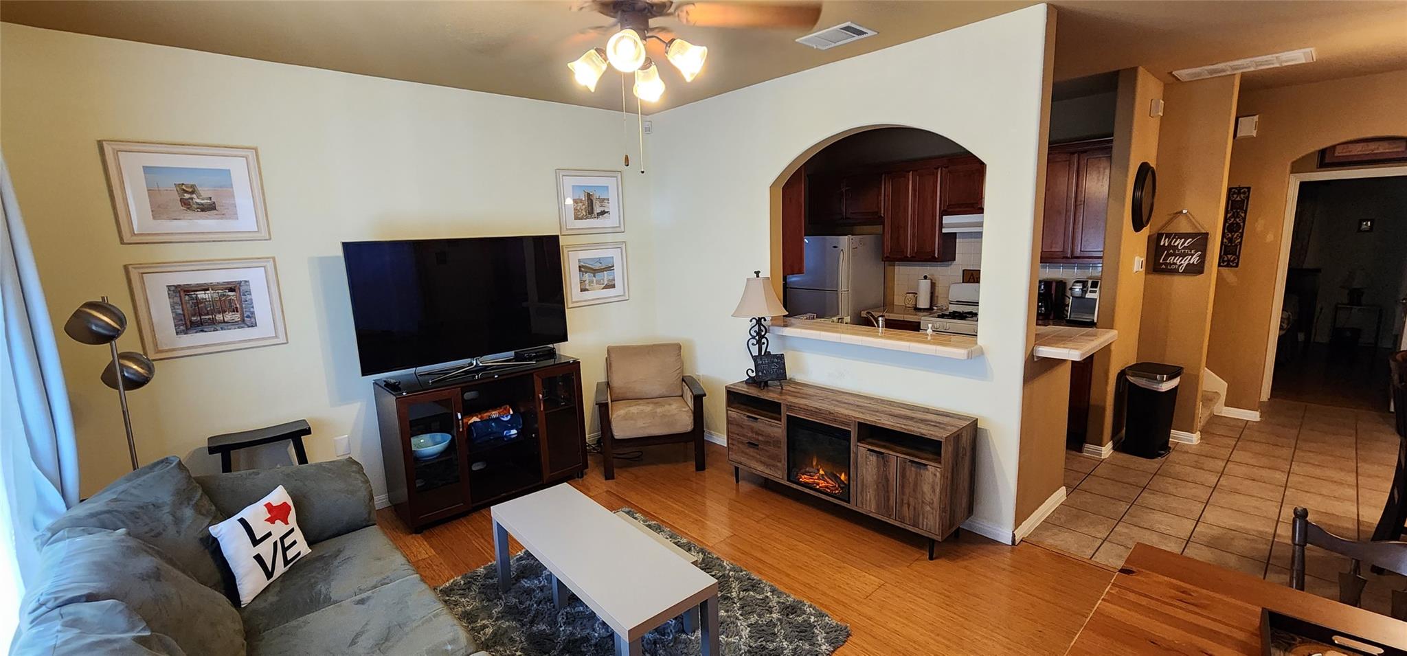 1110 Juniper St, Austin, TX 78702