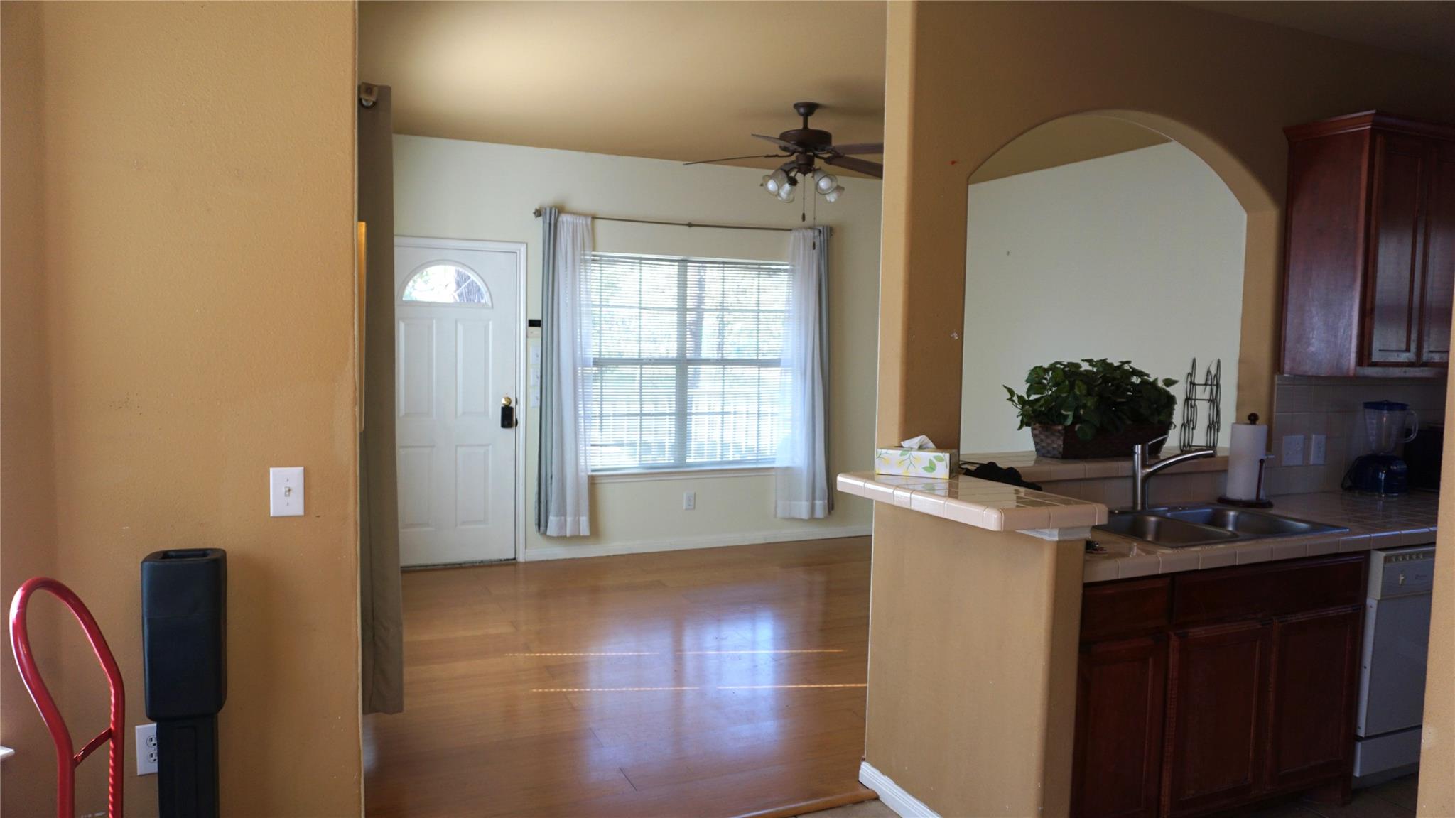 1110 Juniper St, Austin, TX 78702
