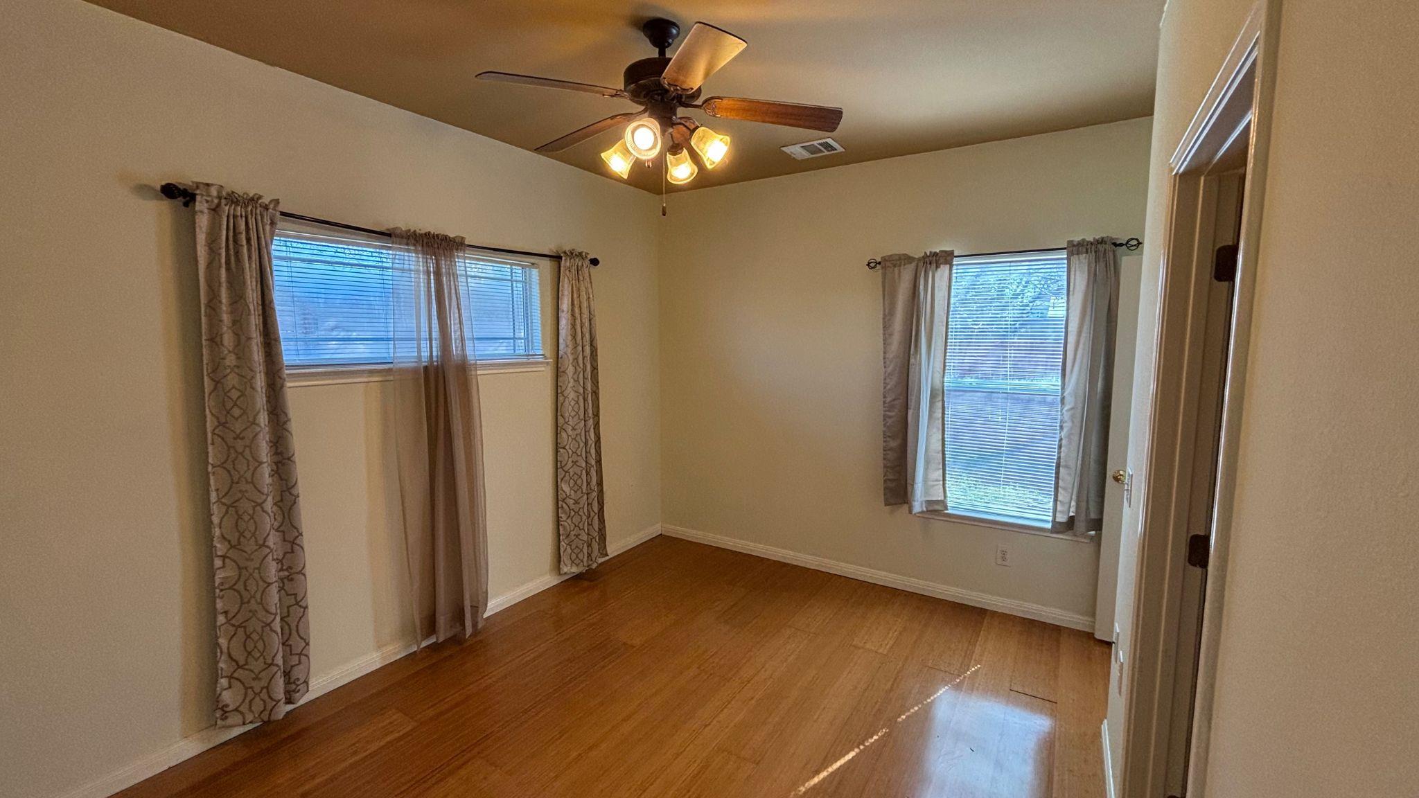 1110 Juniper St, Austin, TX 78702