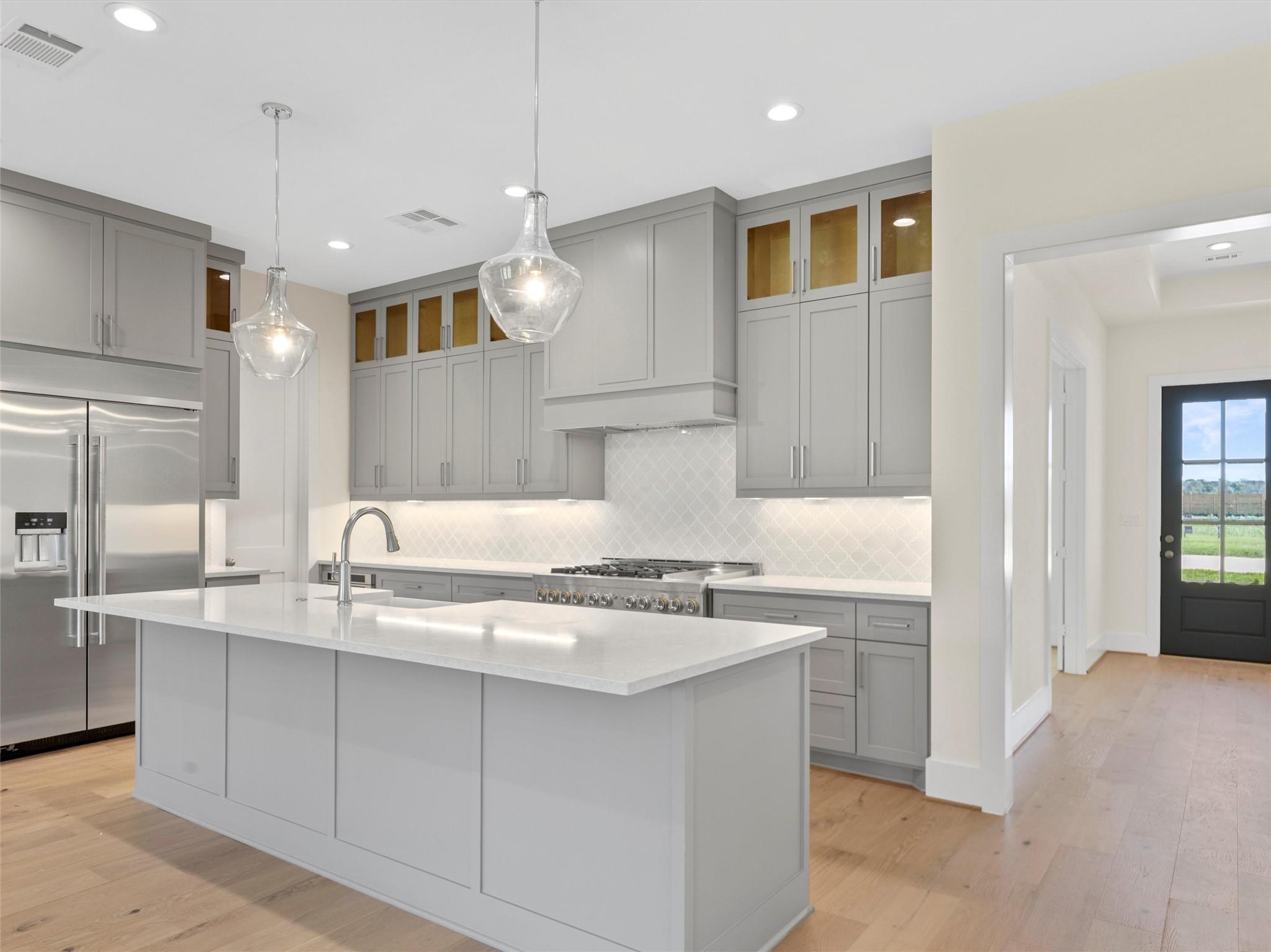 226 Hydrangea Dr, Smithville, TX 78957