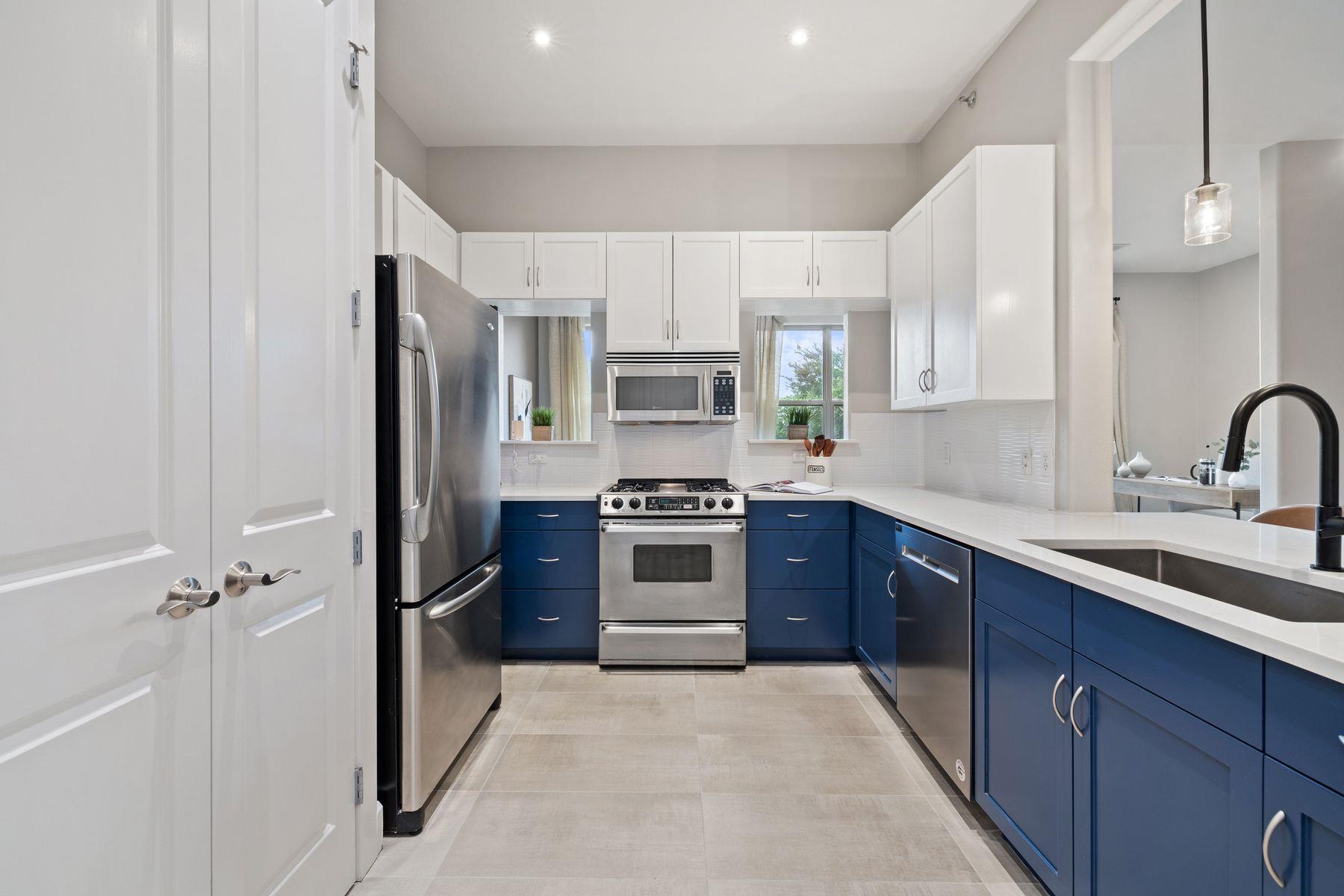 2216 Thornton Rd # 431, Austin, TX 78704
