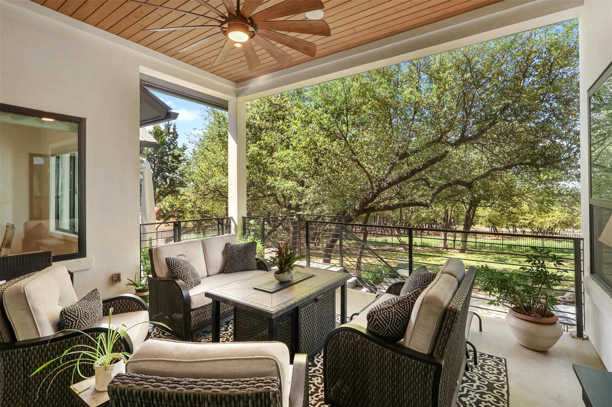 17609 Navigation Ln, Lago Vista, TX 78645