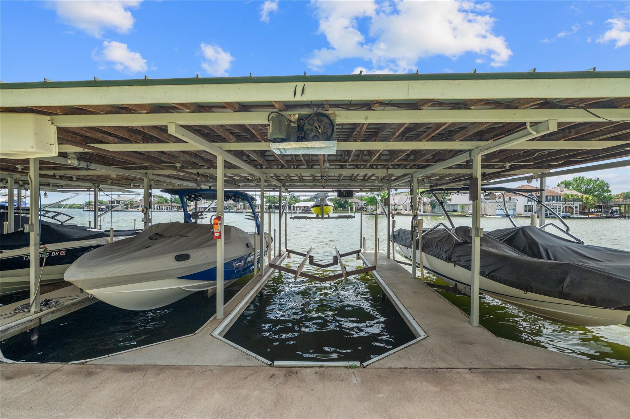 2509 Diagonal # 11, Horseshoe Bay, TX 78657