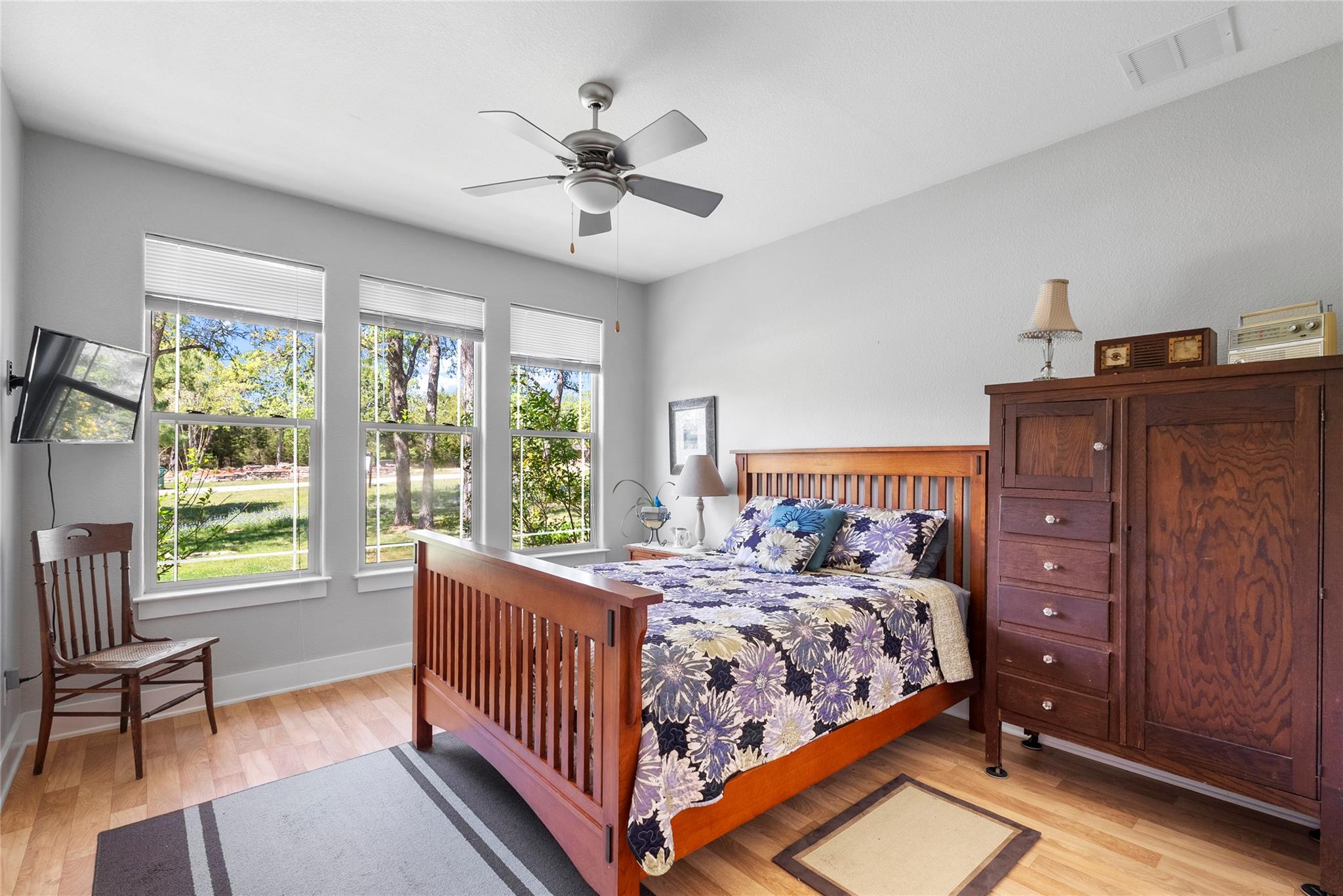 119 Maple Leaf Trl, Elgin, TX 78621