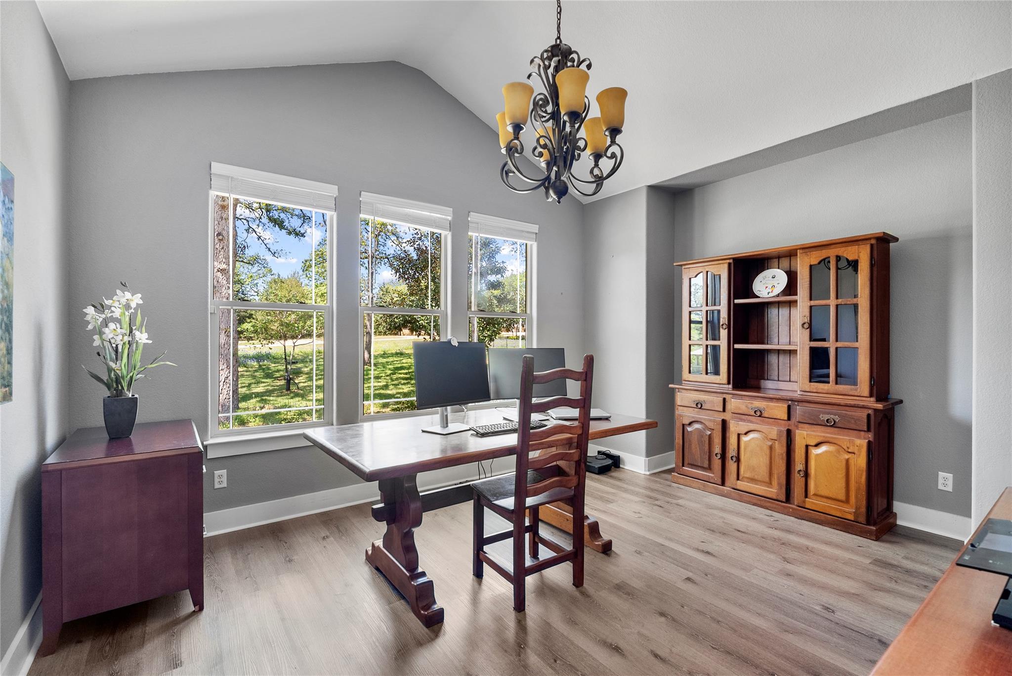 119 Maple Leaf Trl, Elgin, TX 78621