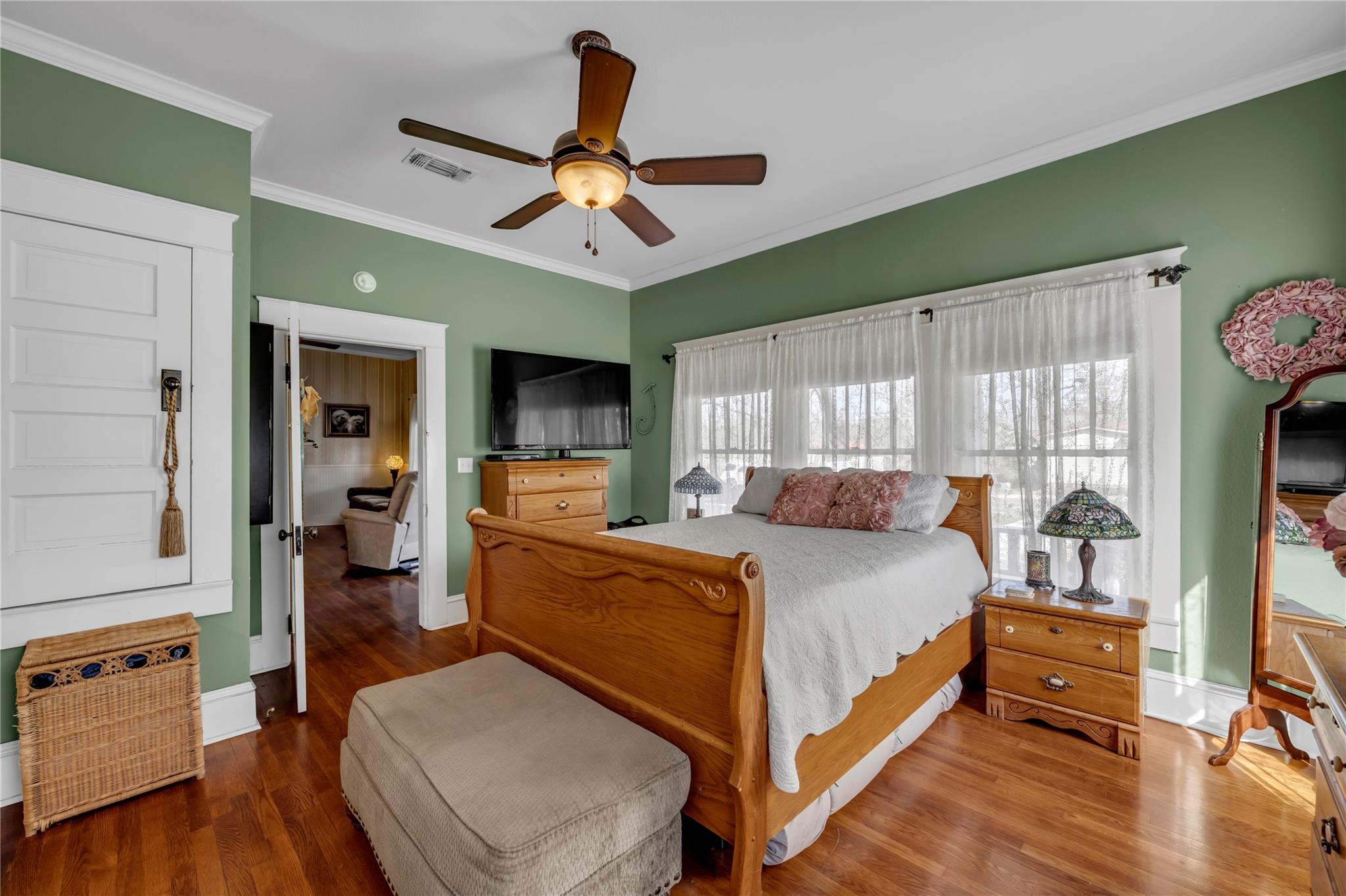 909 Flag St, Llano, TX 78643
