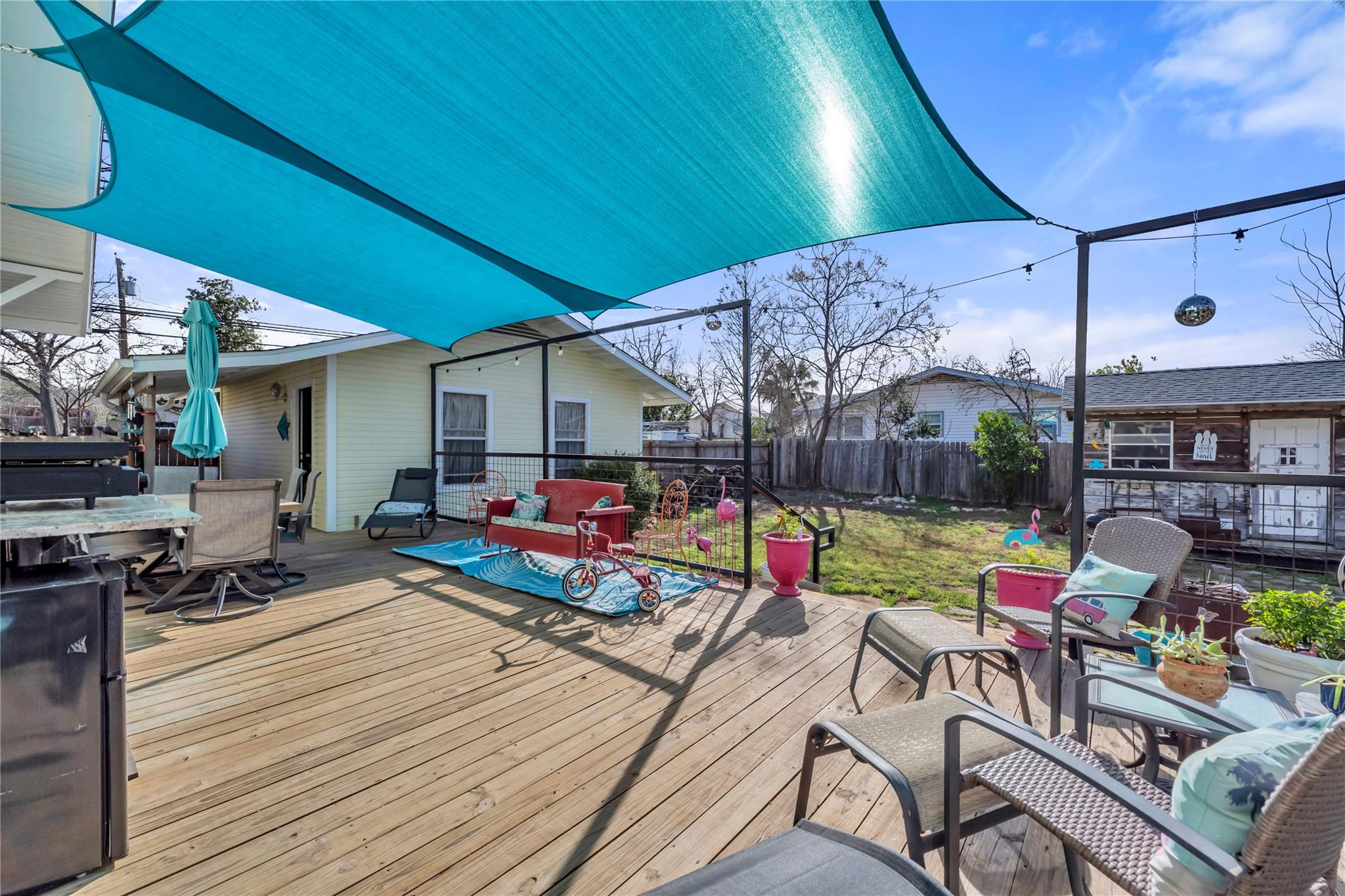 909 Flag St, Llano, TX 78643