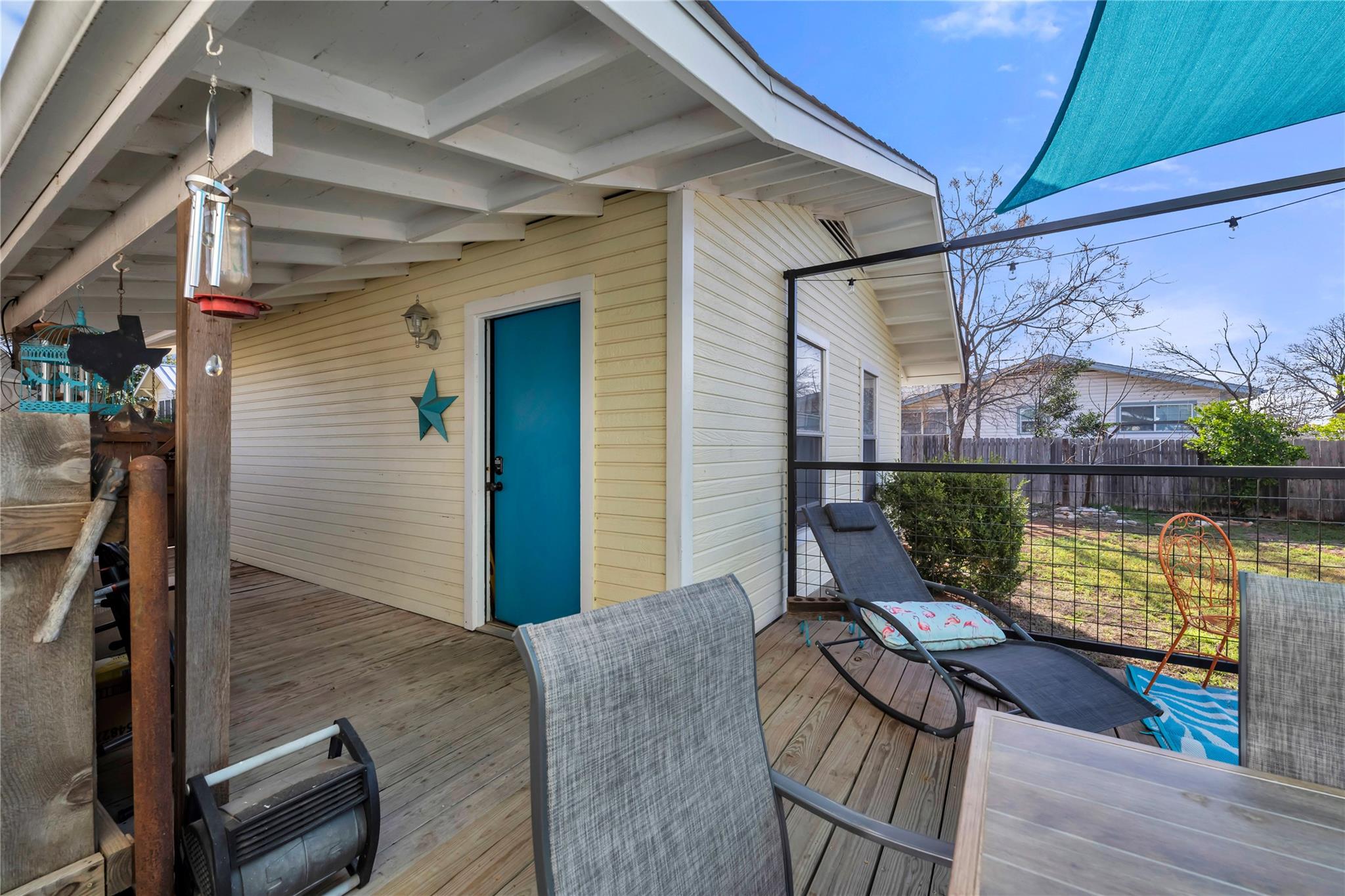 909 Flag St, Llano, TX 78643