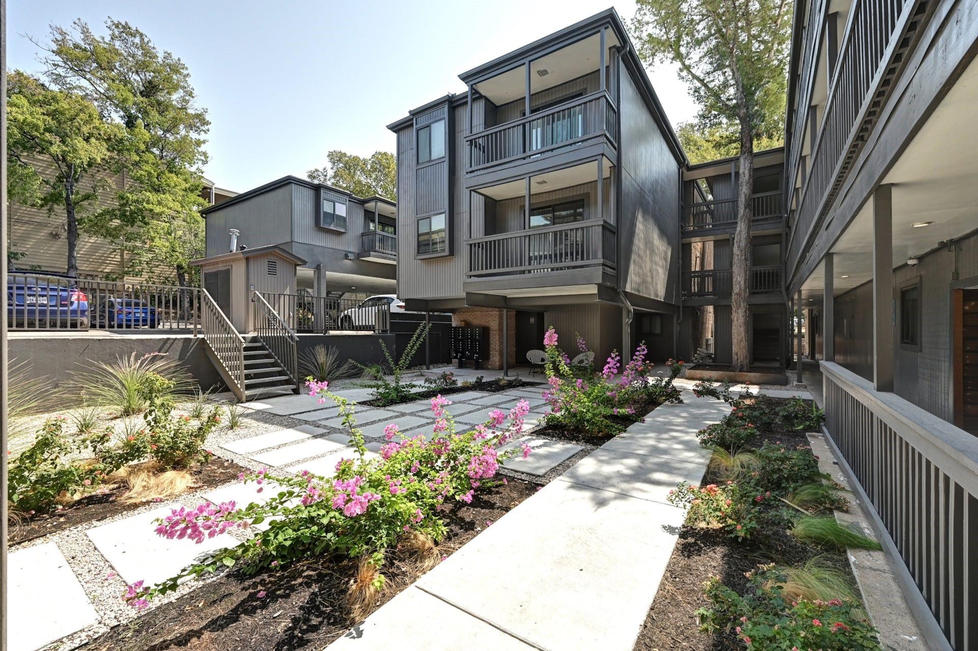 3301 Red River St # 212, Austin, TX 78705