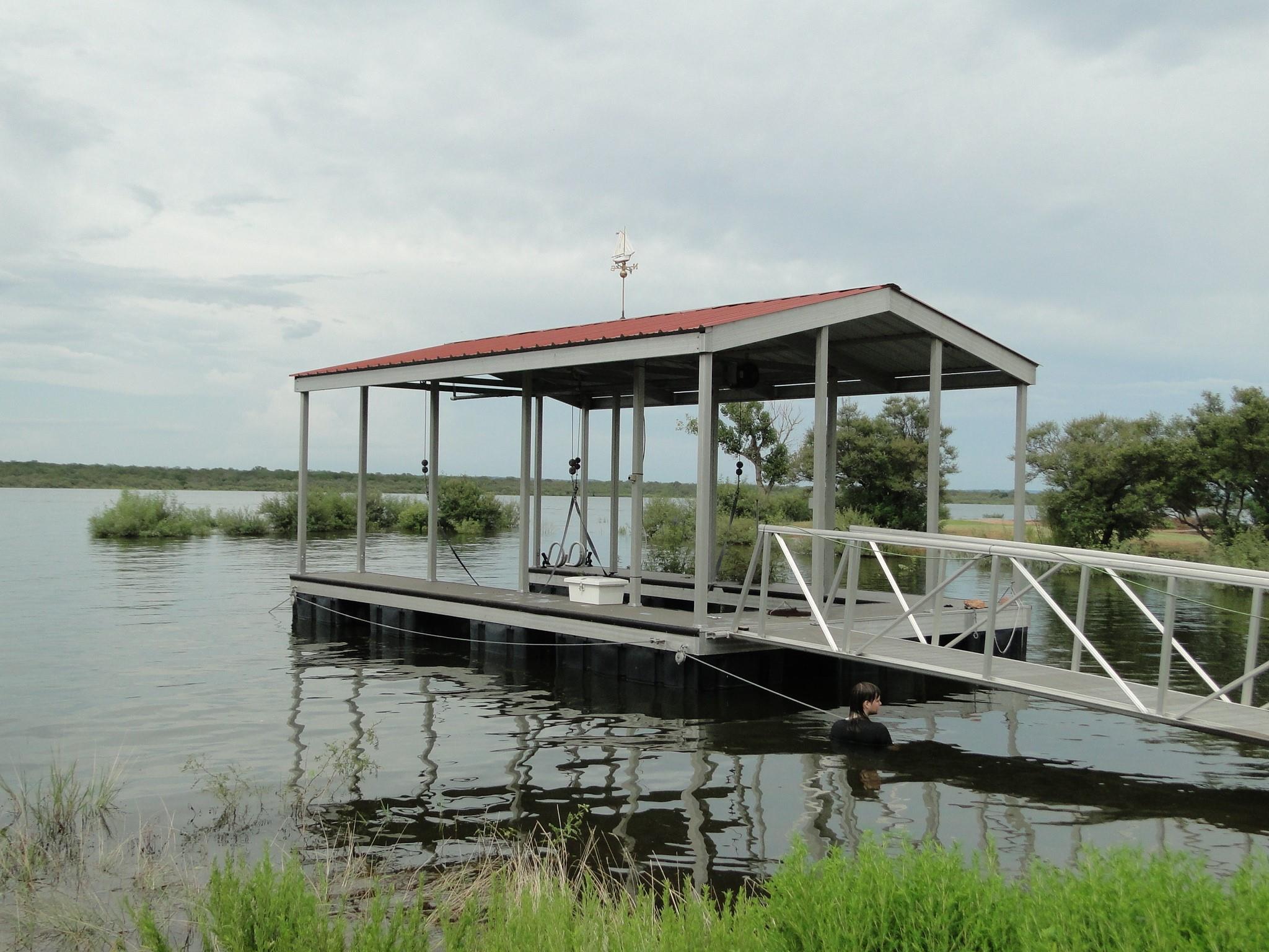 126 Lakeview Dr, Buchanan Dam, TX 78609