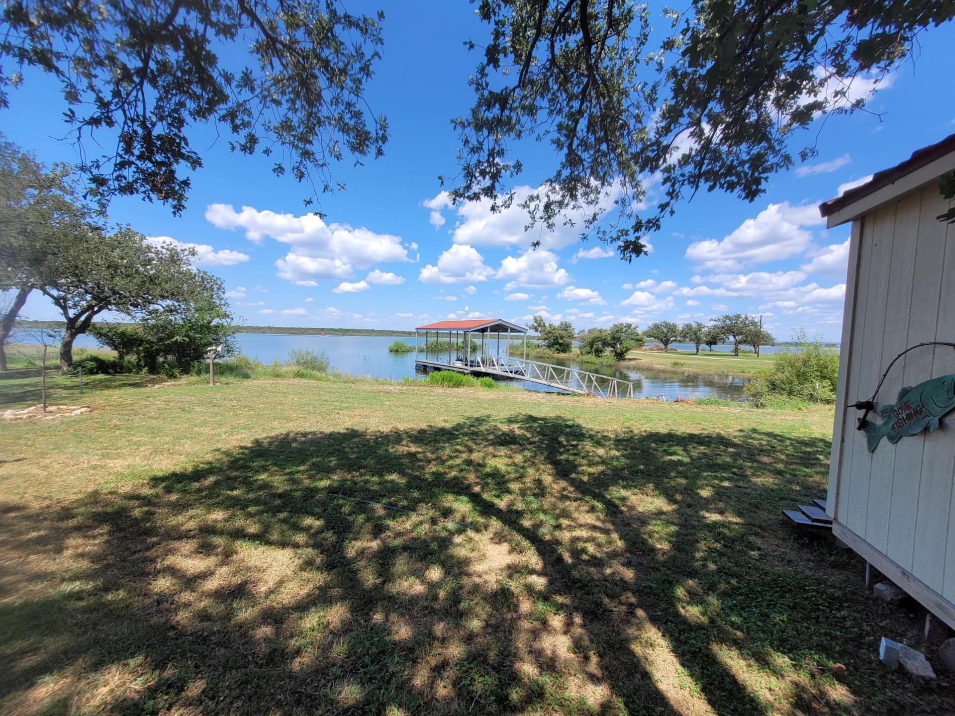126 Lakeview Dr, Buchanan Dam, TX 78609