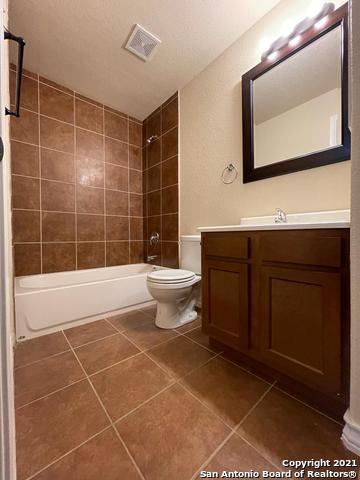 14102 Veneto Dr Dr # 2, San Antonio, TX 78233