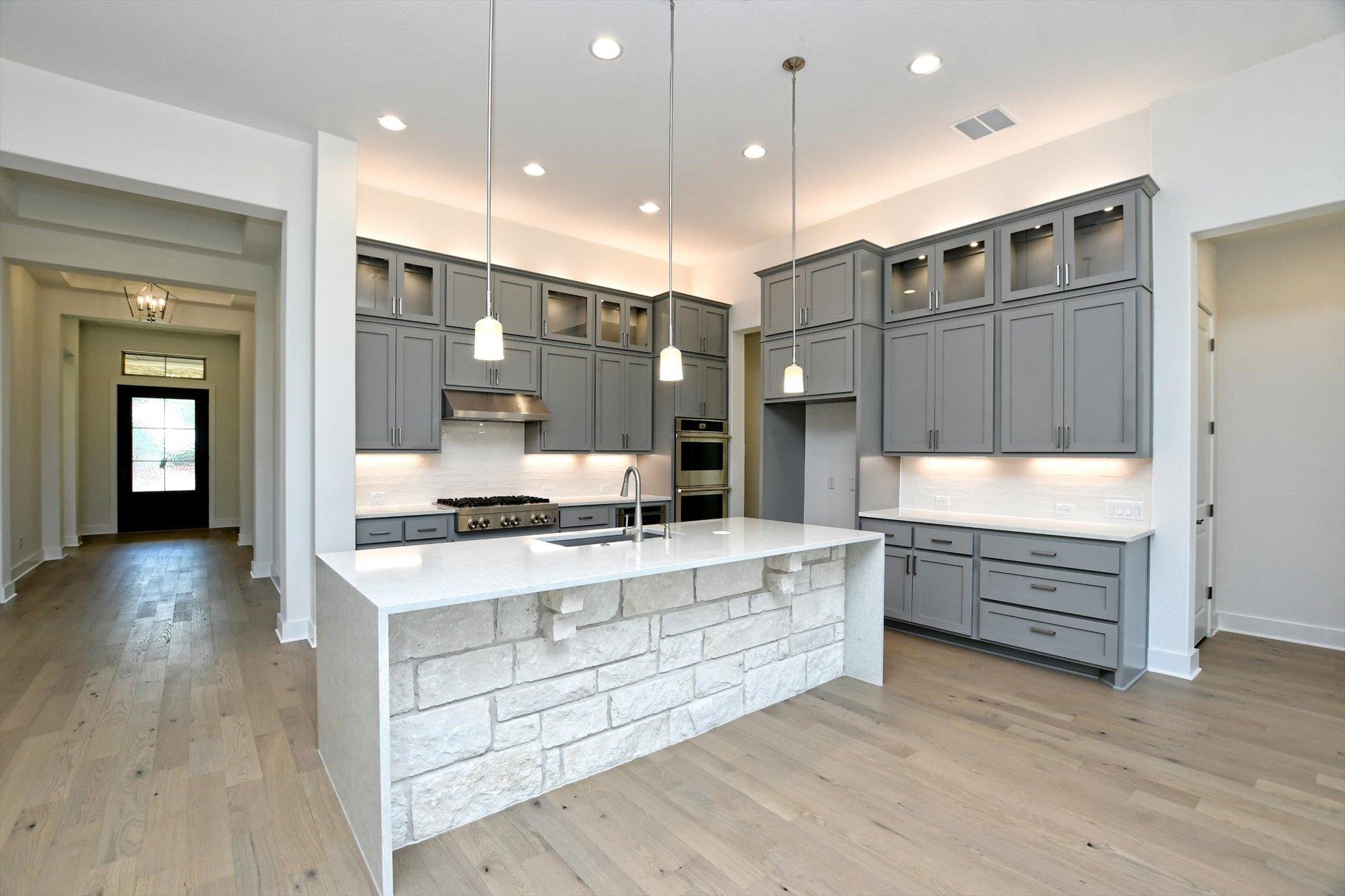 101 Nighthorse, Liberty Hill, TX 78642